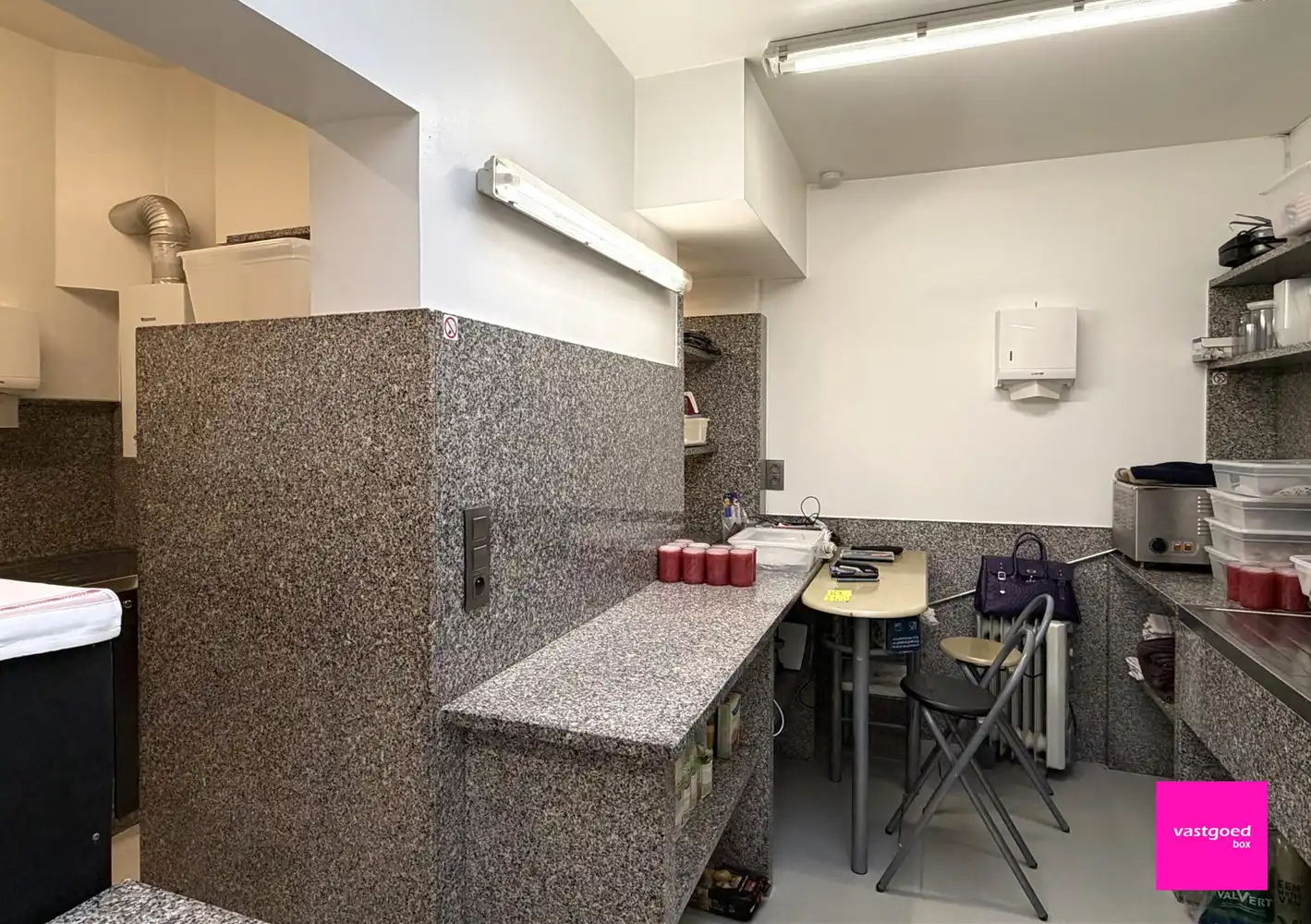 Veelzijdig handelspand met woonst op topligging nabij zee – Oostende/Mariakerke foto 16