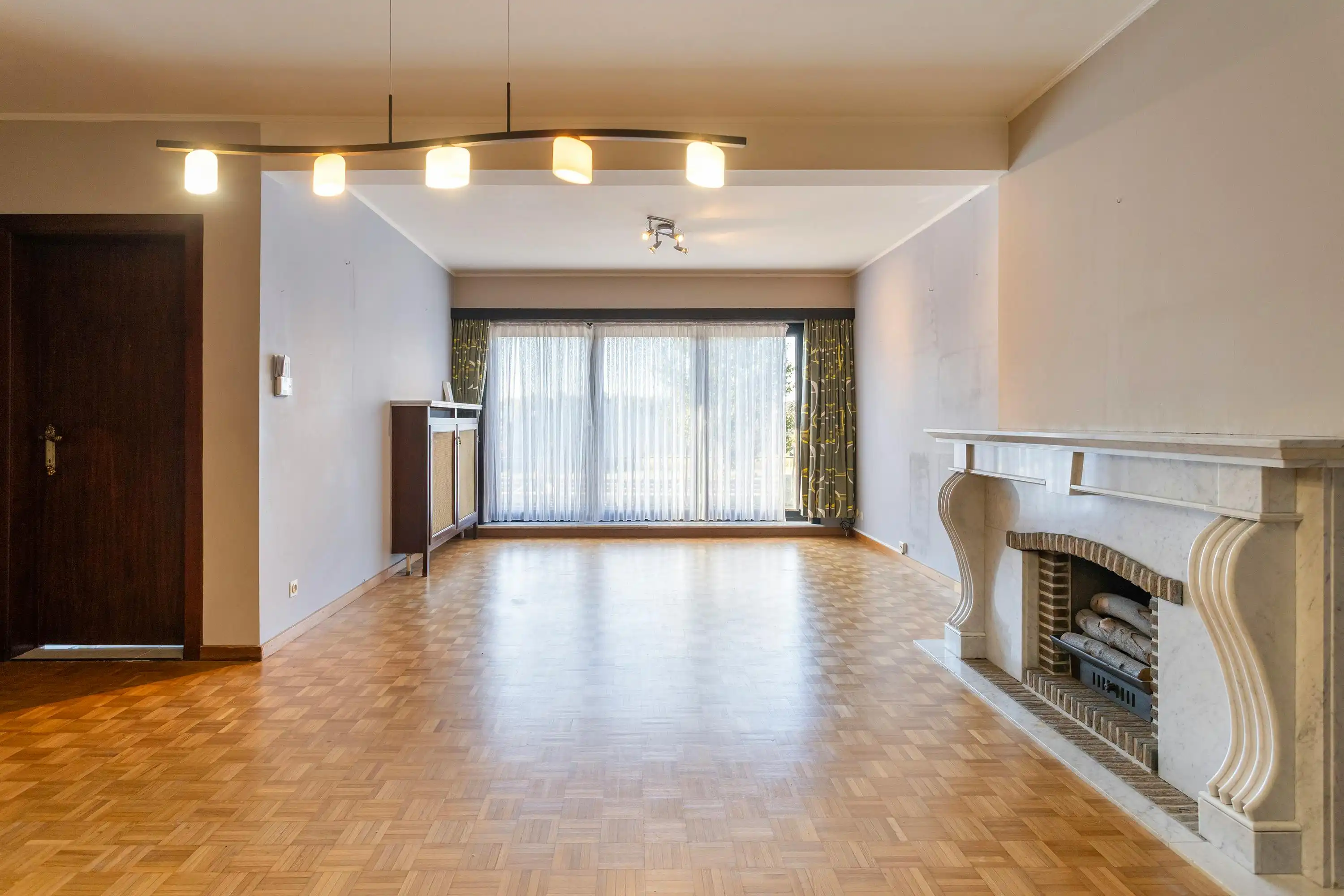 Ruim appartement te koop in Harelbeke aan de Leie foto 2
