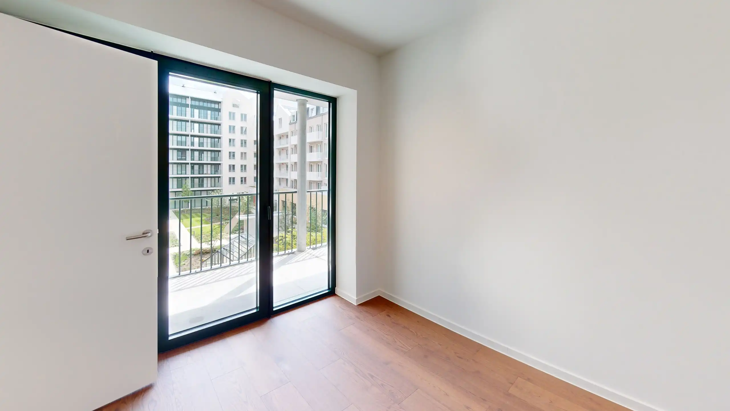 ANTWERPEN - Lichtrijk nieuwbouwappartement met 2 slaapkamers foto 6