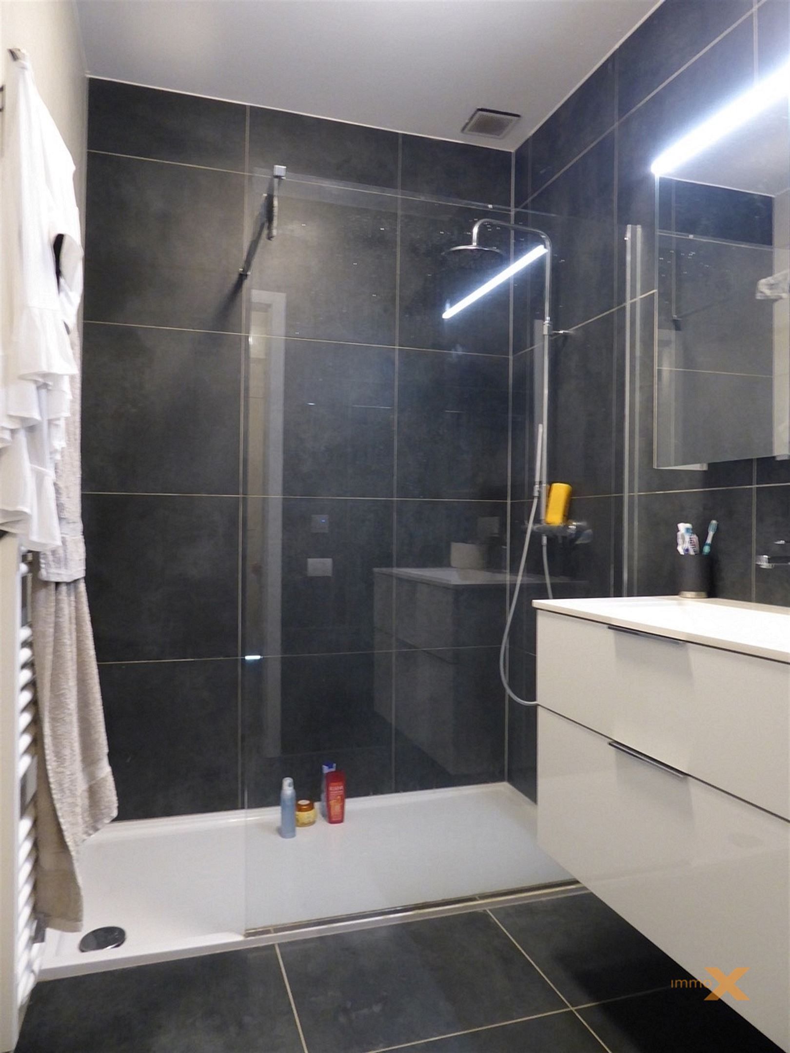 Lichtrijk appartement met prachtig waterzicht foto 13
