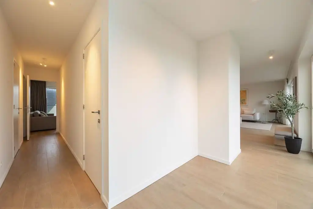 Nieuwbouw dakappartement met zicht op de vaart  foto 20