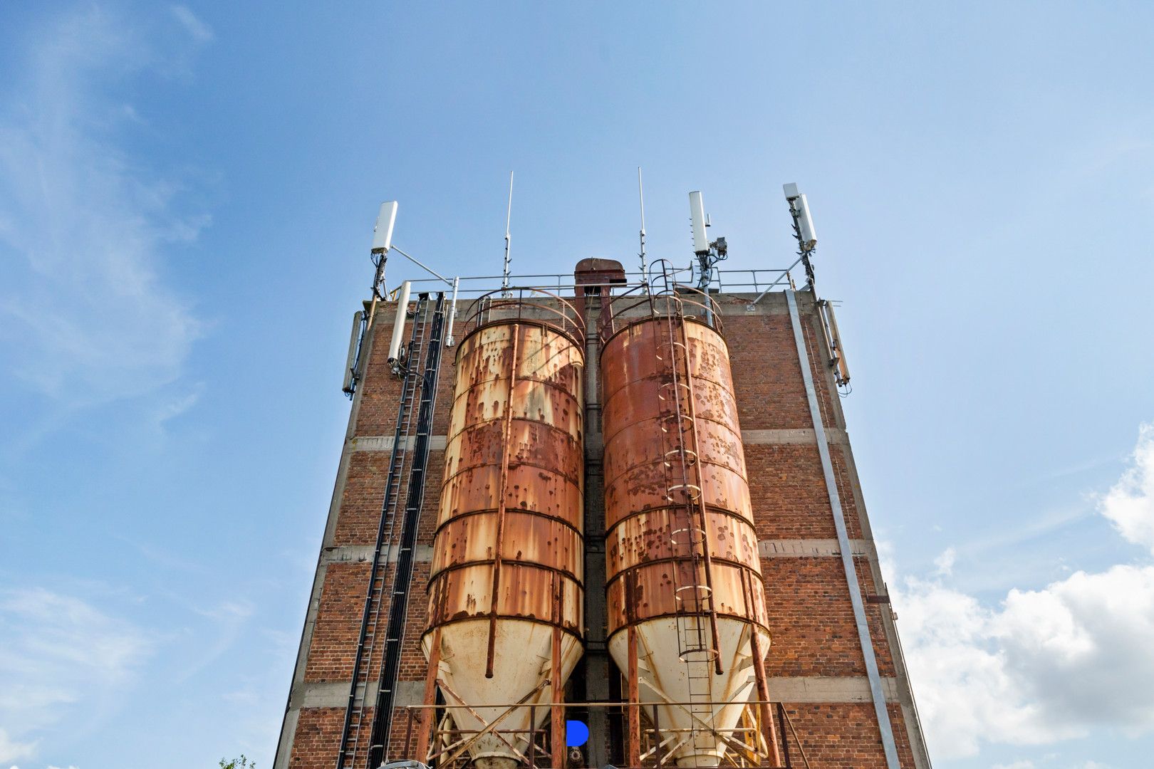 Bedrijfsgebouw met industrieel karakter op 3.275m² foto 24