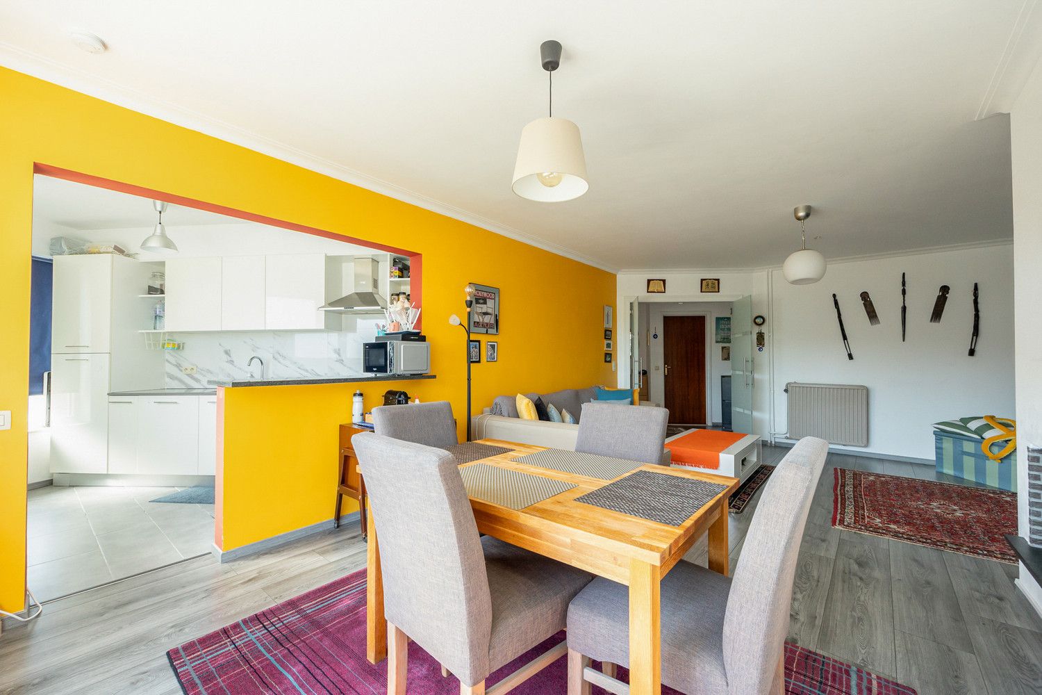 Energiezuinig (EPC B) en instapklaar 2 slk-appartement in een kleinschalig hoekgebouw te Deurne-Zuid, met privatieve garagebox + de staanplaats ervoor foto 6