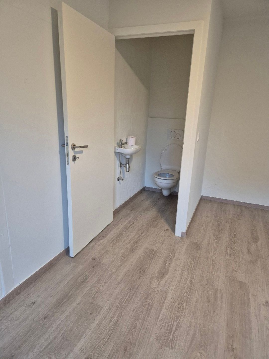 AFFLIGEM - Bureauruimte foto 6