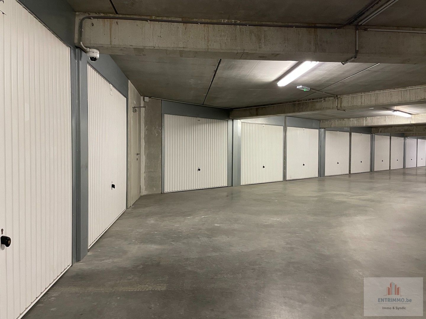 Garage te huur foto 3