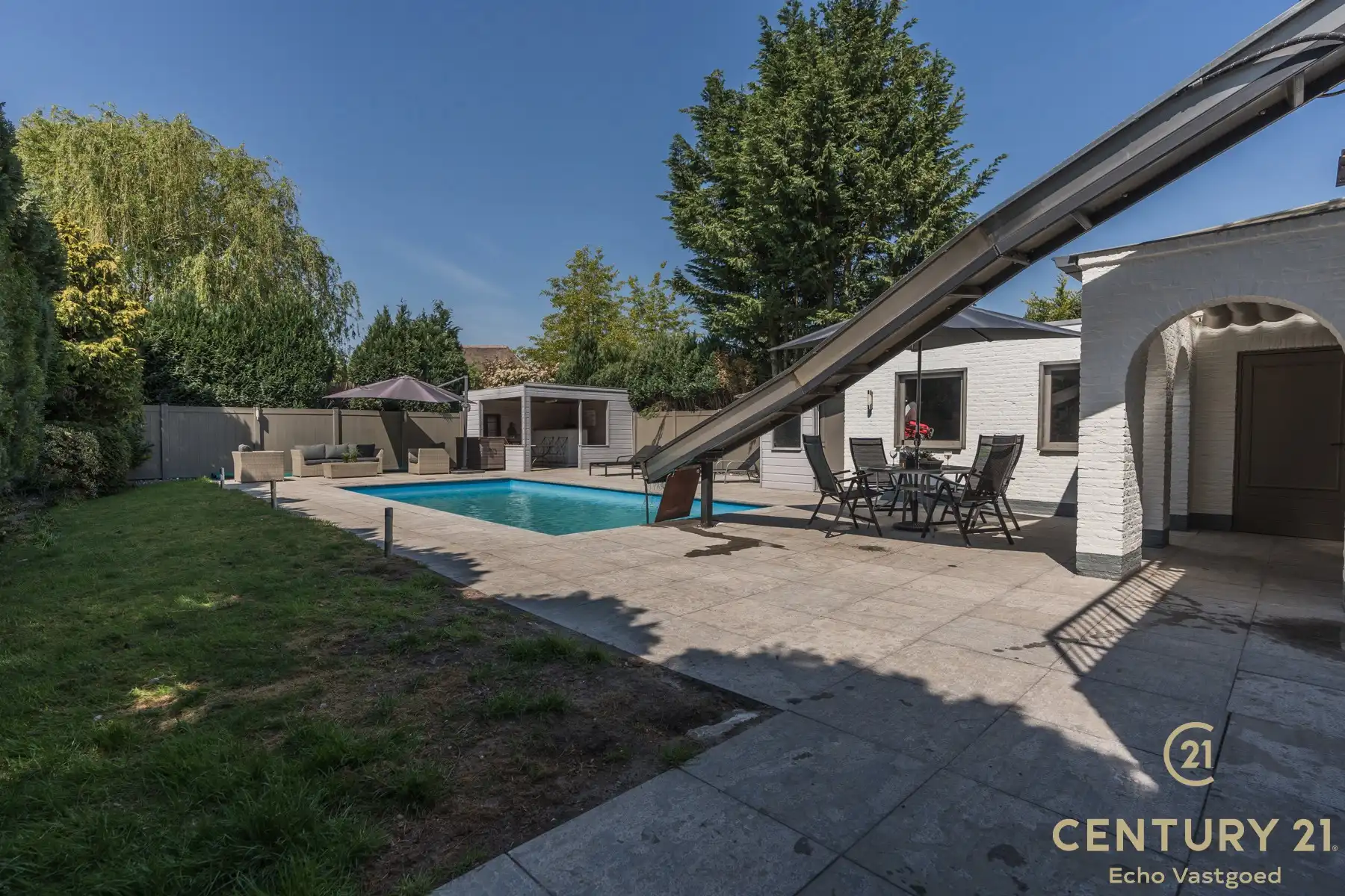 Gerenoveerde vrijstaande villa met verwarmd zwembad foto 26