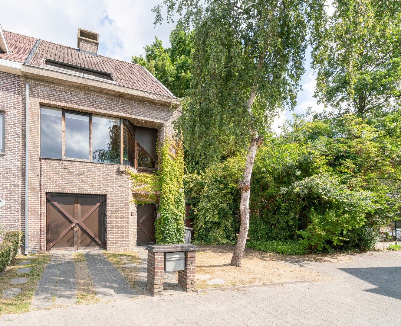 ()=>{if(producerUpdateValueVersion(node),producerAccessed(node),node.value===ERRORED)throw node.error;return node.value} Leon De Loofstraat 13 - - 9050 Gent