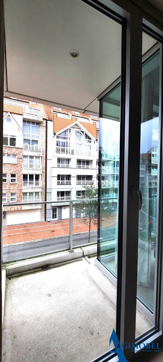 Stijlvol, comfortabel bemeubeld appartement in het centrum van Knokke-Heist foto 6