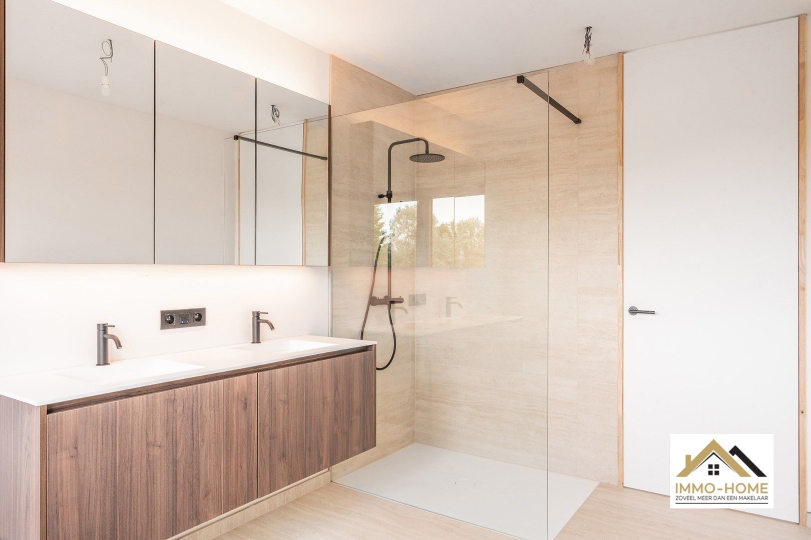 Prachtige BEN-Woning met open zicht foto 14