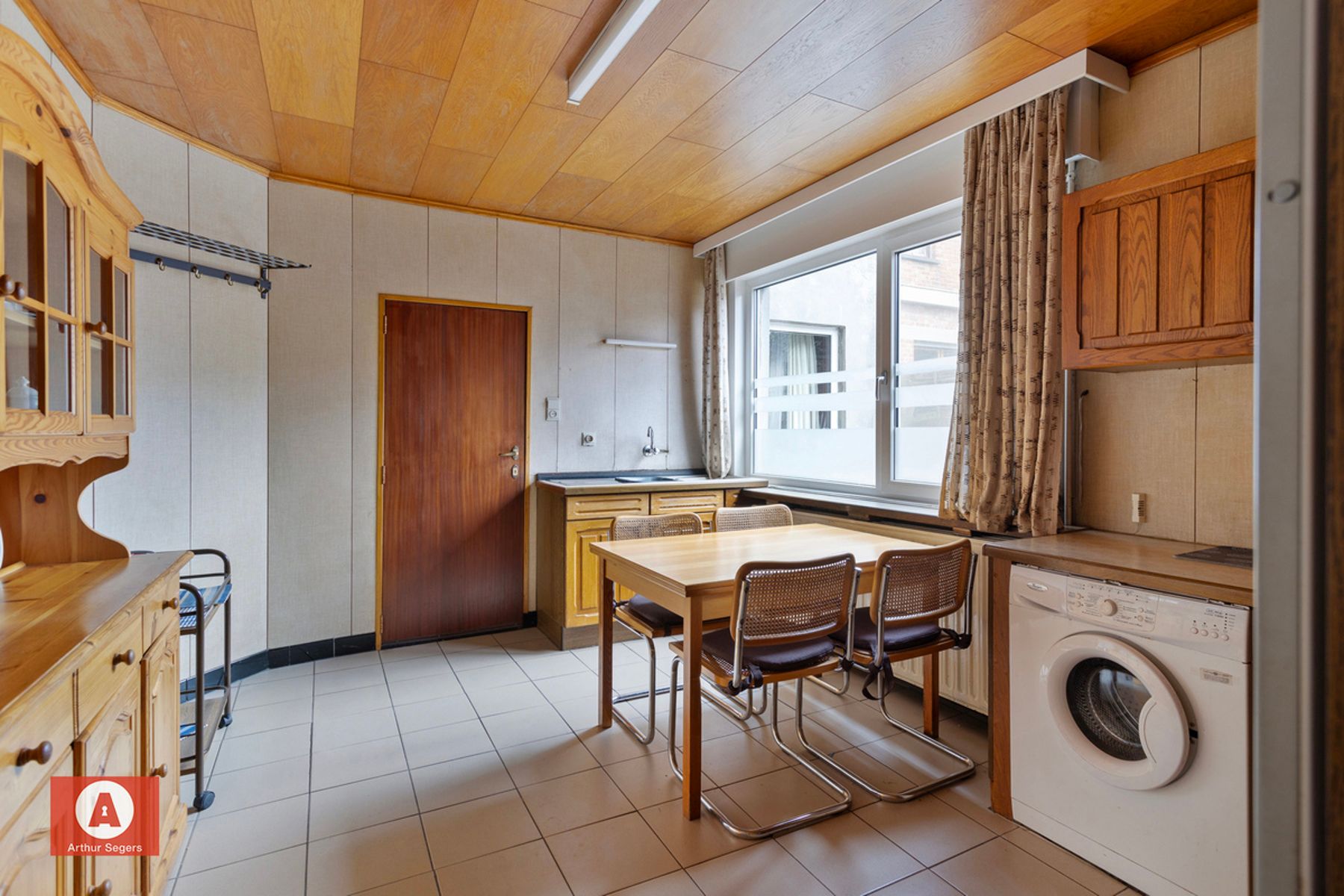 Te renoveren woning nabij centrum Buggenhout foto 9