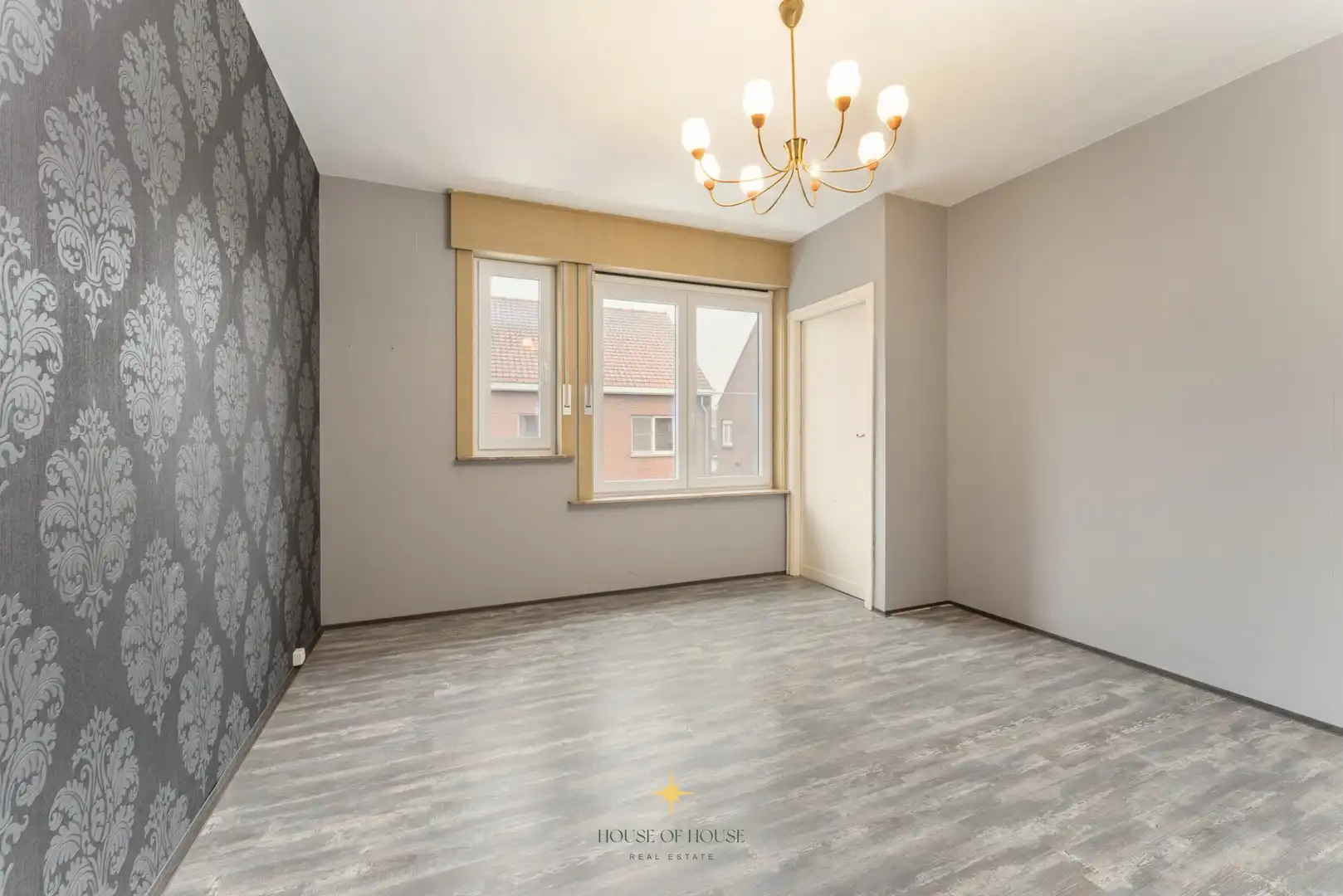 Ruime woning met garage én achterligggende loods foto 10