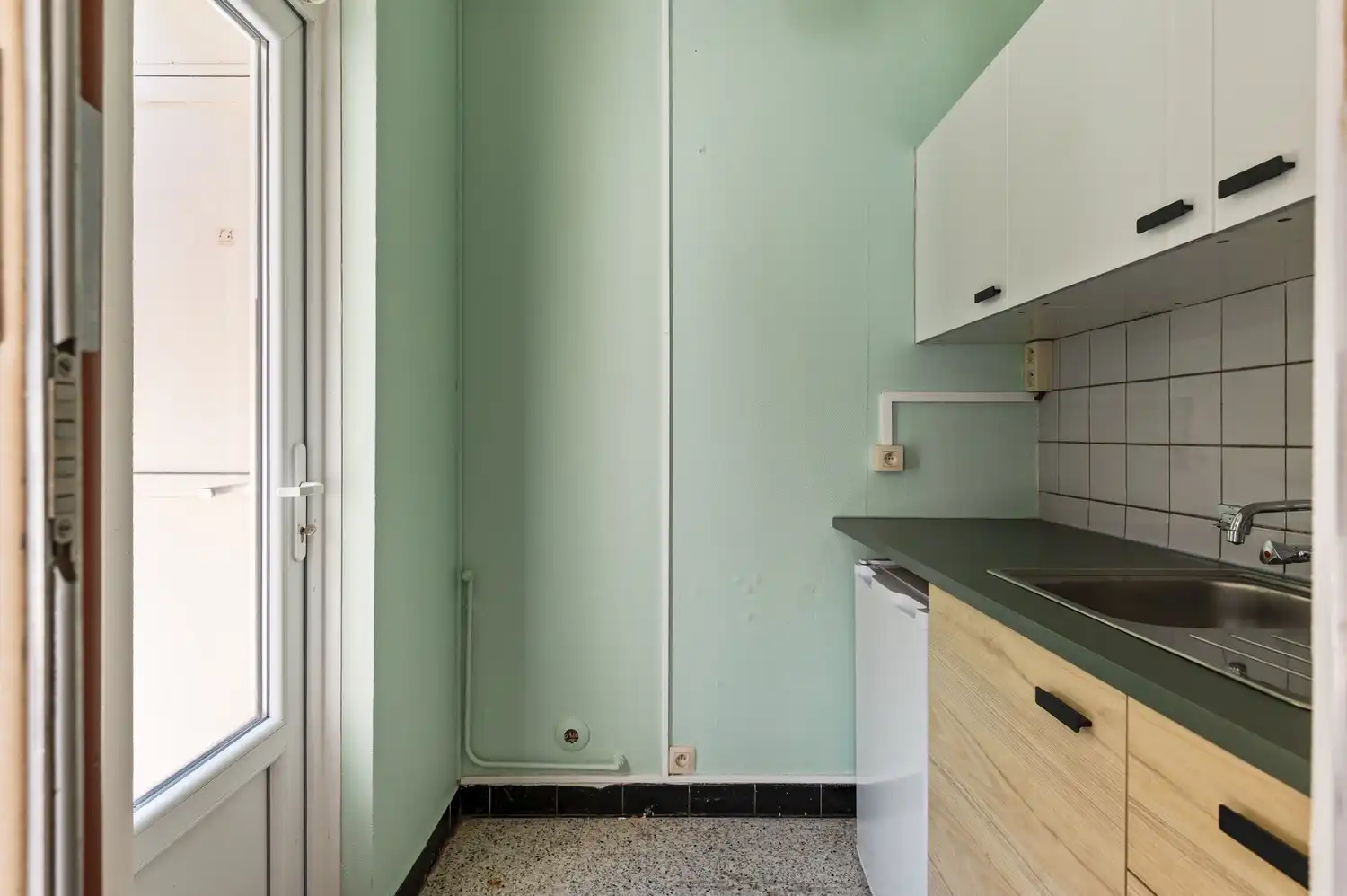 Lichtrijke studio aan het Harmoniepark! foto 10