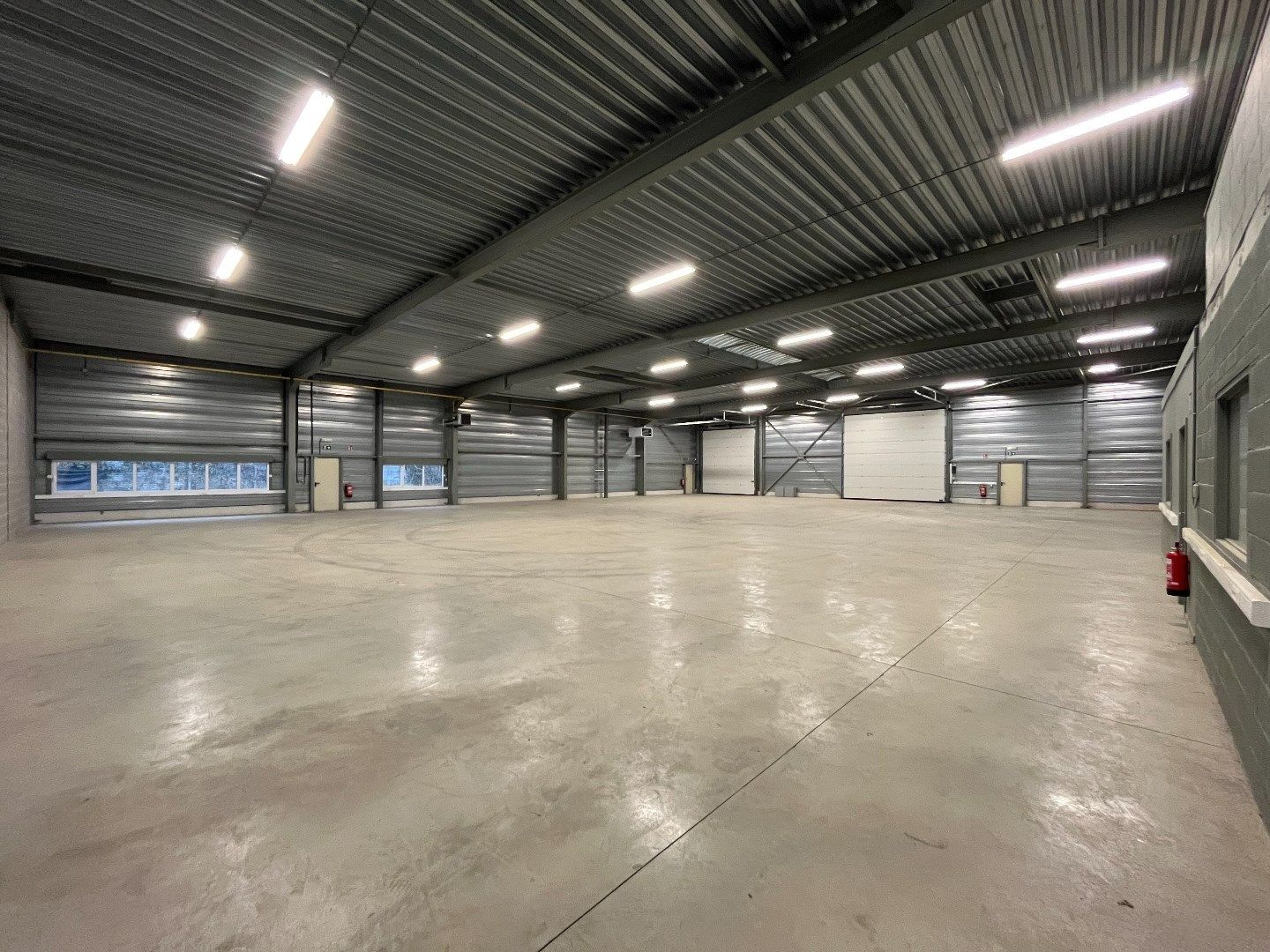 Magazijn, 450m², op industrieterrein, vlakbij Corda Campus foto 2