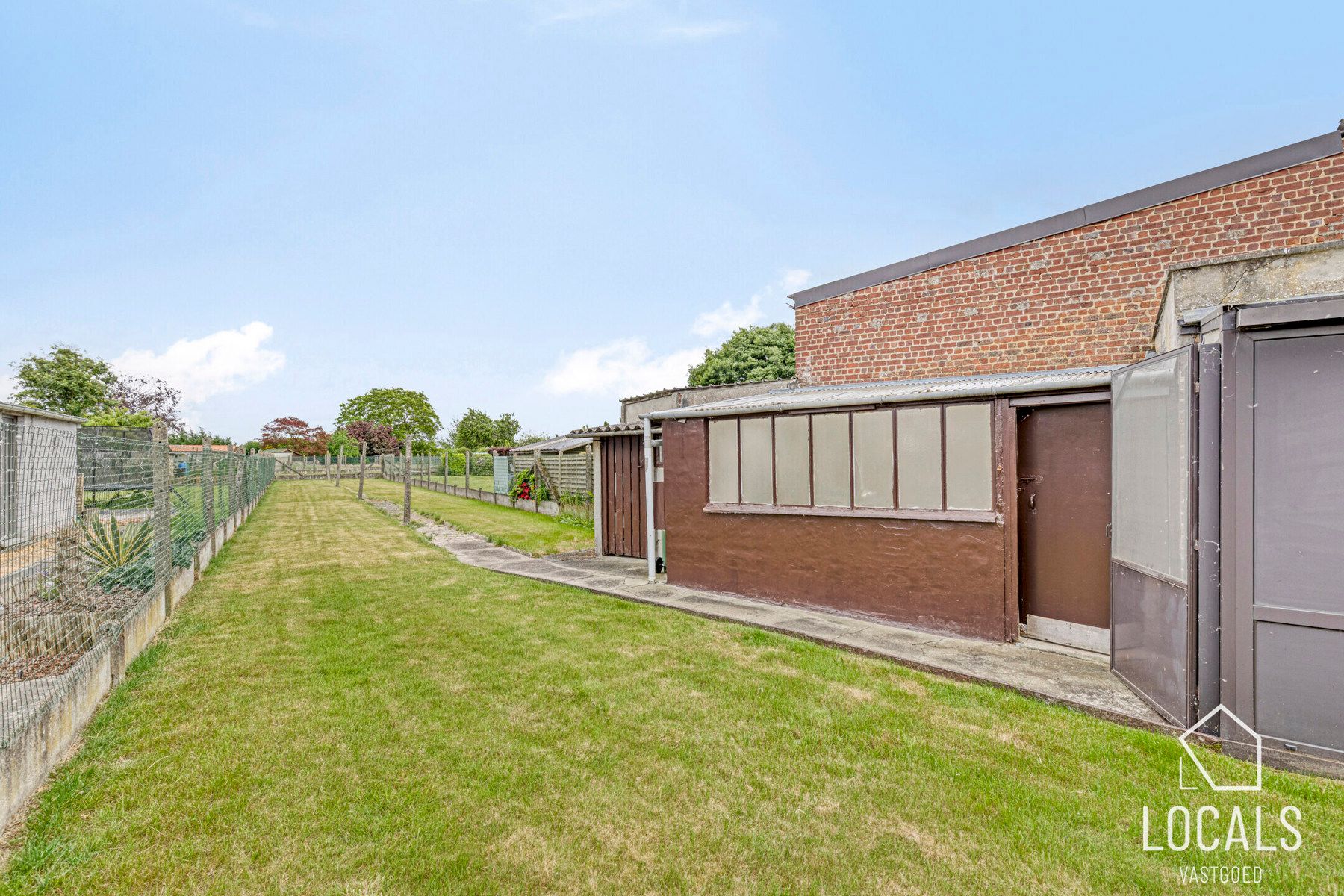 Te renoveren gezinswoning met 3 slaapkamers, tuin en garage  foto 26