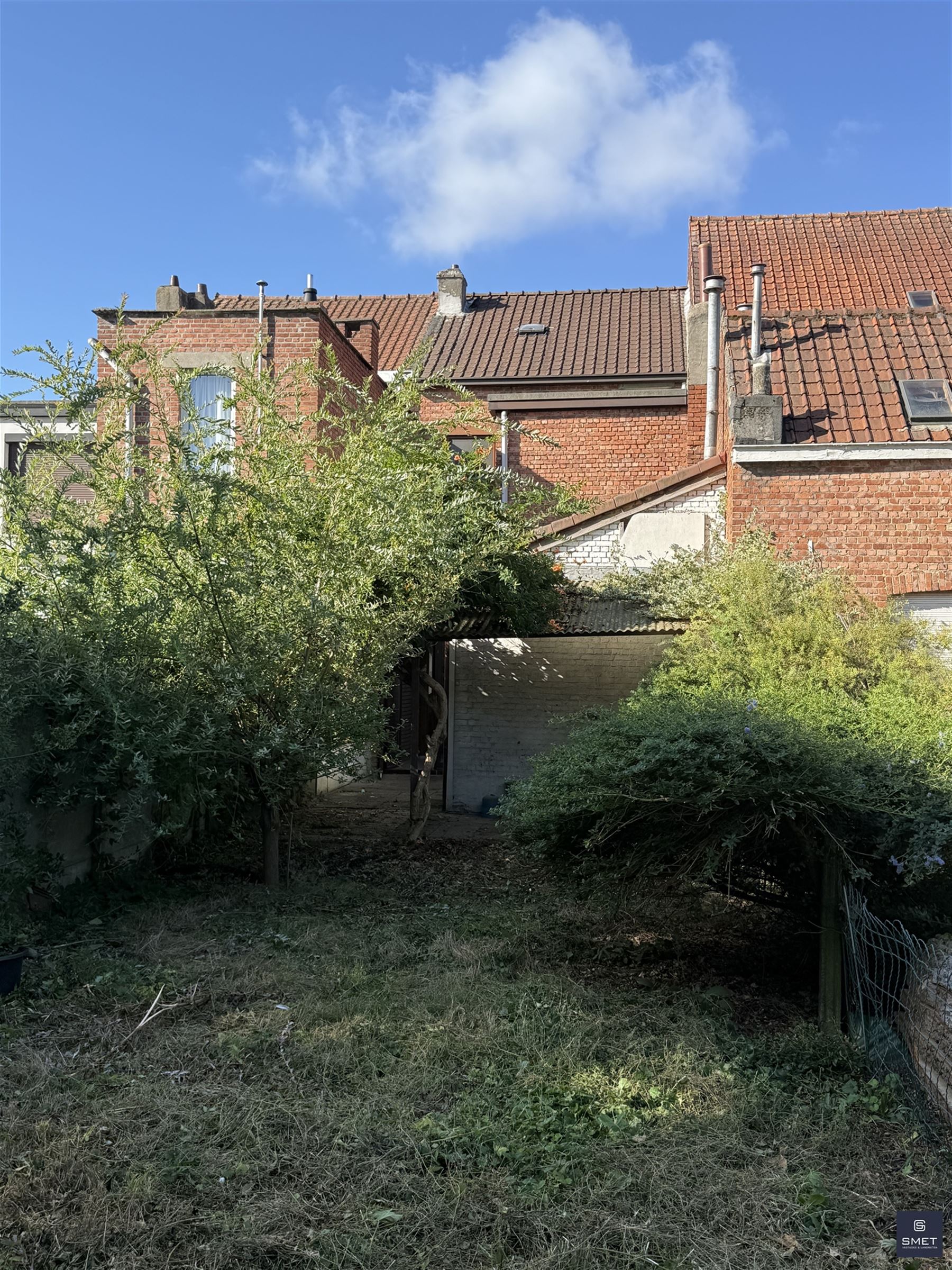 RUIME TE RENOVEREN WONING MET 4 SLPKS EN TUIN foto 18