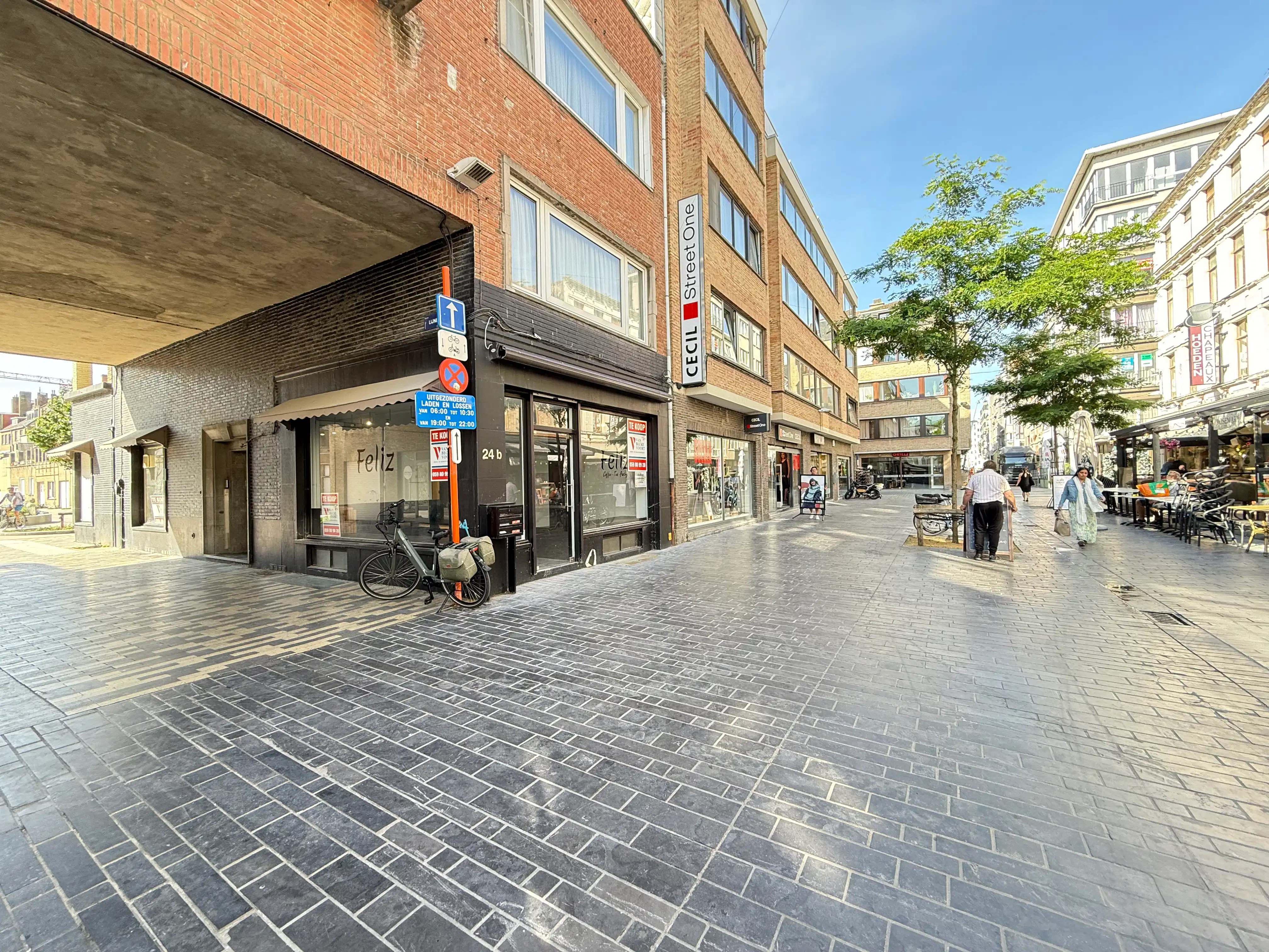 Handelsgelijkvloers 60m² foto {{pictureIndex}}