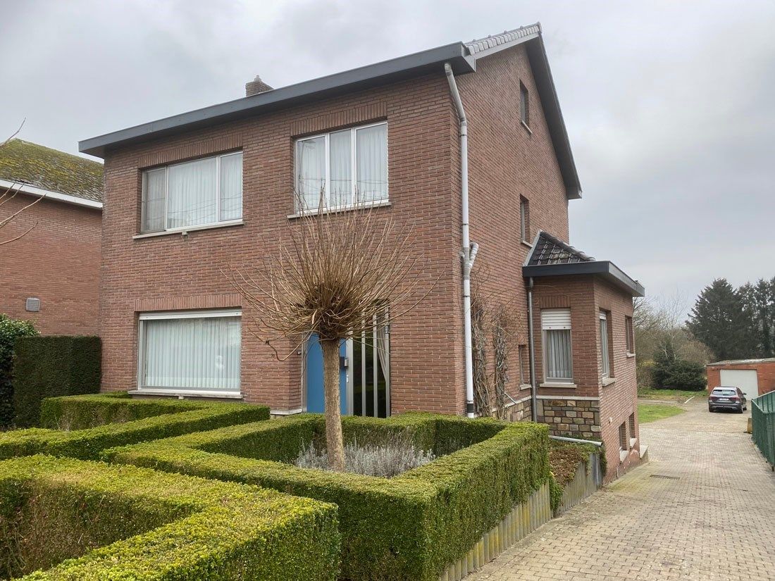 Karaktervolle vrijstaande woning te Schaffen (Diest) foto {{pictureIndex}}