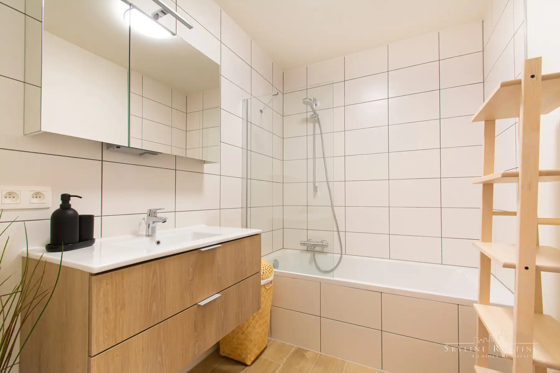 Prachtig nieuwbouw app. 2 kamers Gemeubeld met TERRAS foto 12