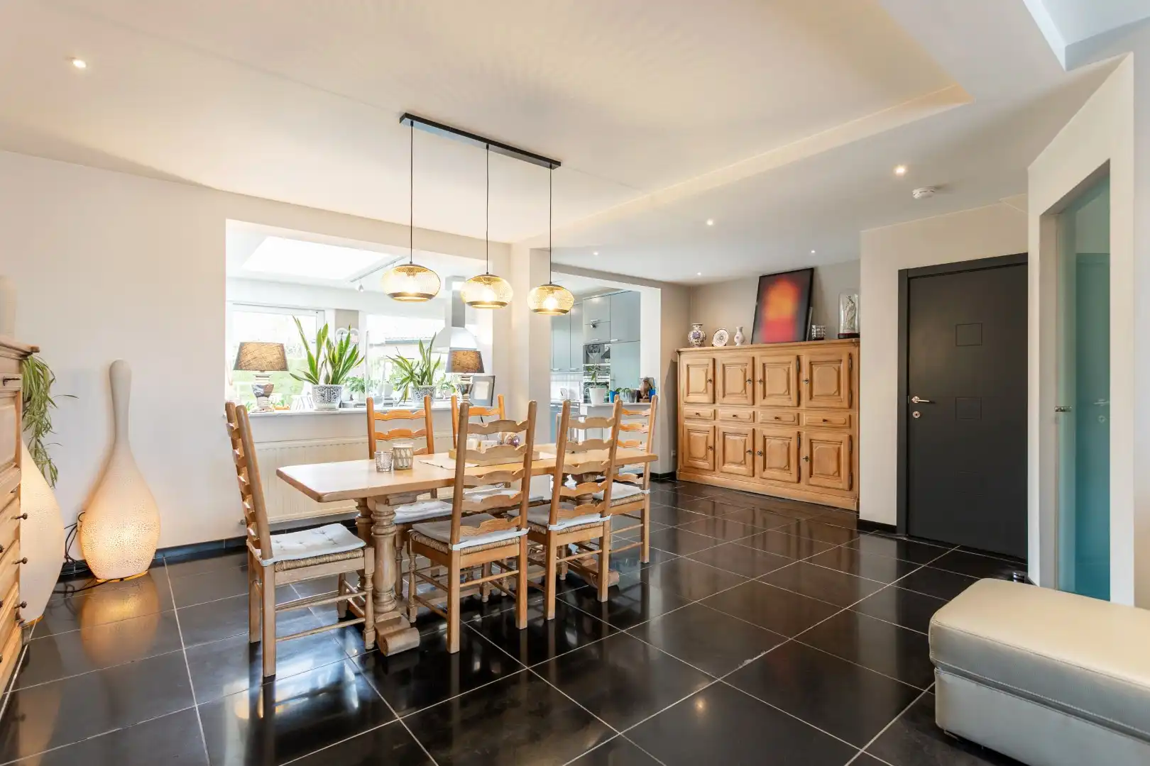 Energiezuinige woning met 5 slpk, tuin en garage foto 7