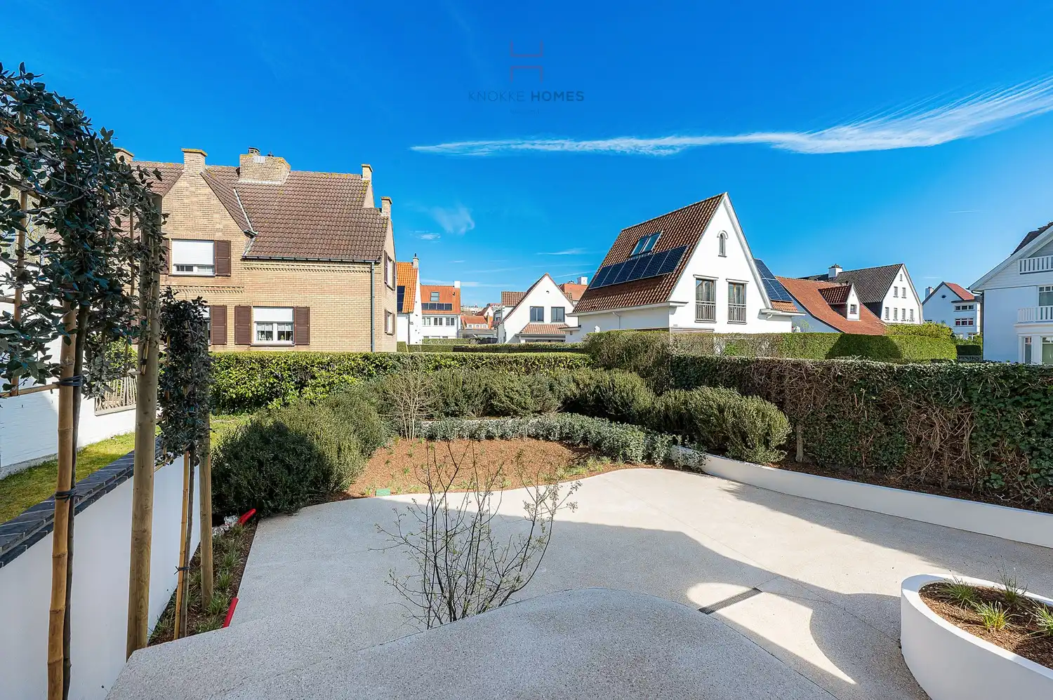 Uitzonderlijk gerenoveerde koppelvilla op topligging in Duinbergen foto 10