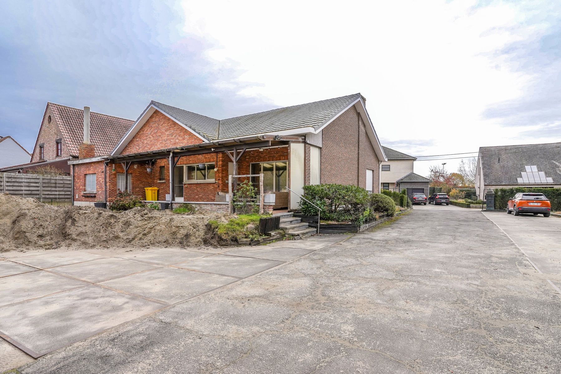 Vrijstaande woning mét magazijn (415m²) op een perceel van 2277m² te Bornem foto 27