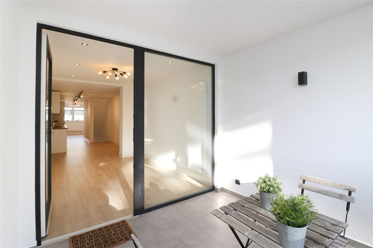 gerenoveerd, energiezuinig, inpandig Zgericht terras en garage foto 40