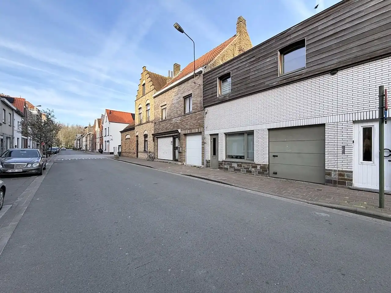 Hoofdfoto van de publicatie: Charmante rijwoning met grote tuin en garage inhuis