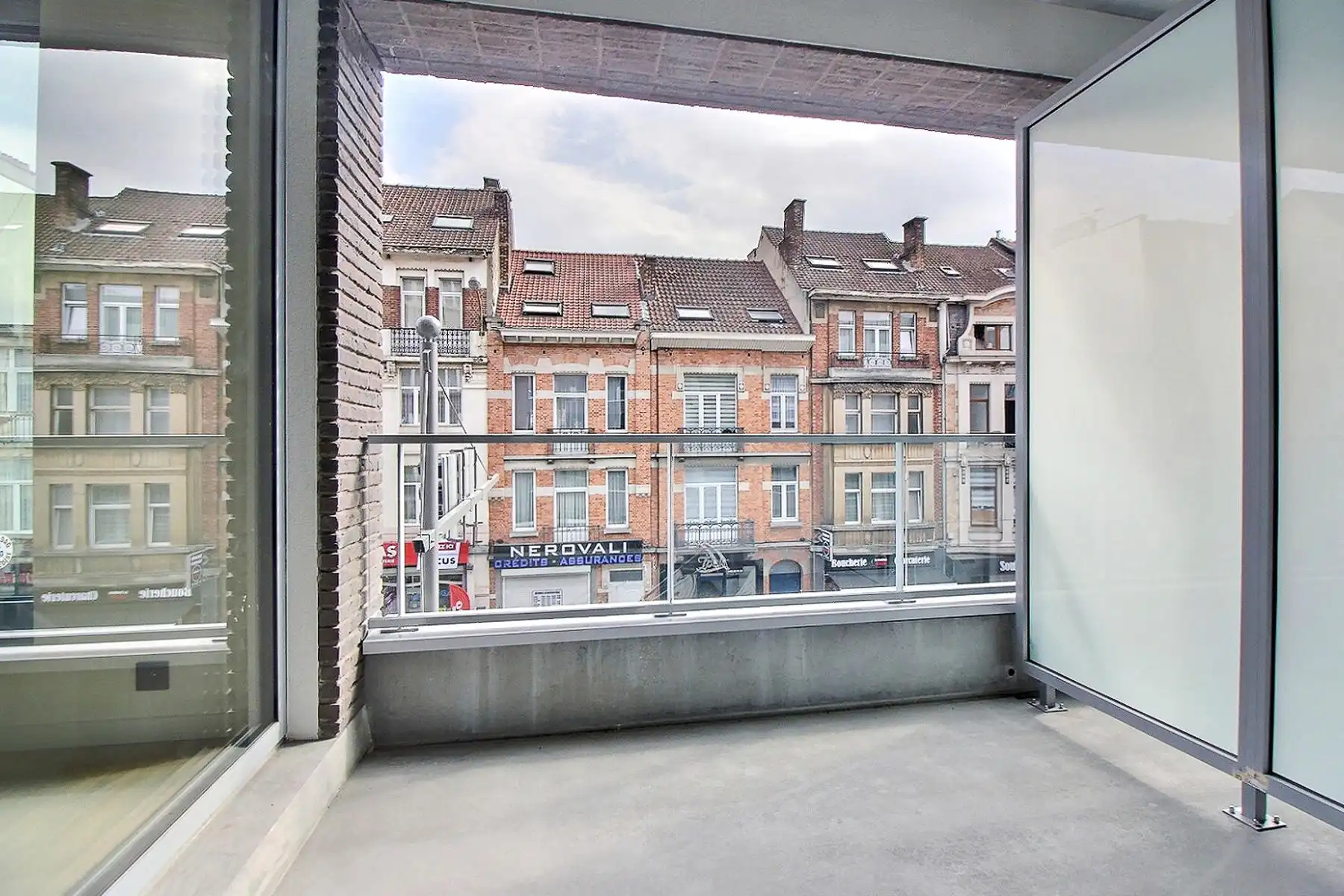 Nieuwbouw appartement met twee kamers foto 4