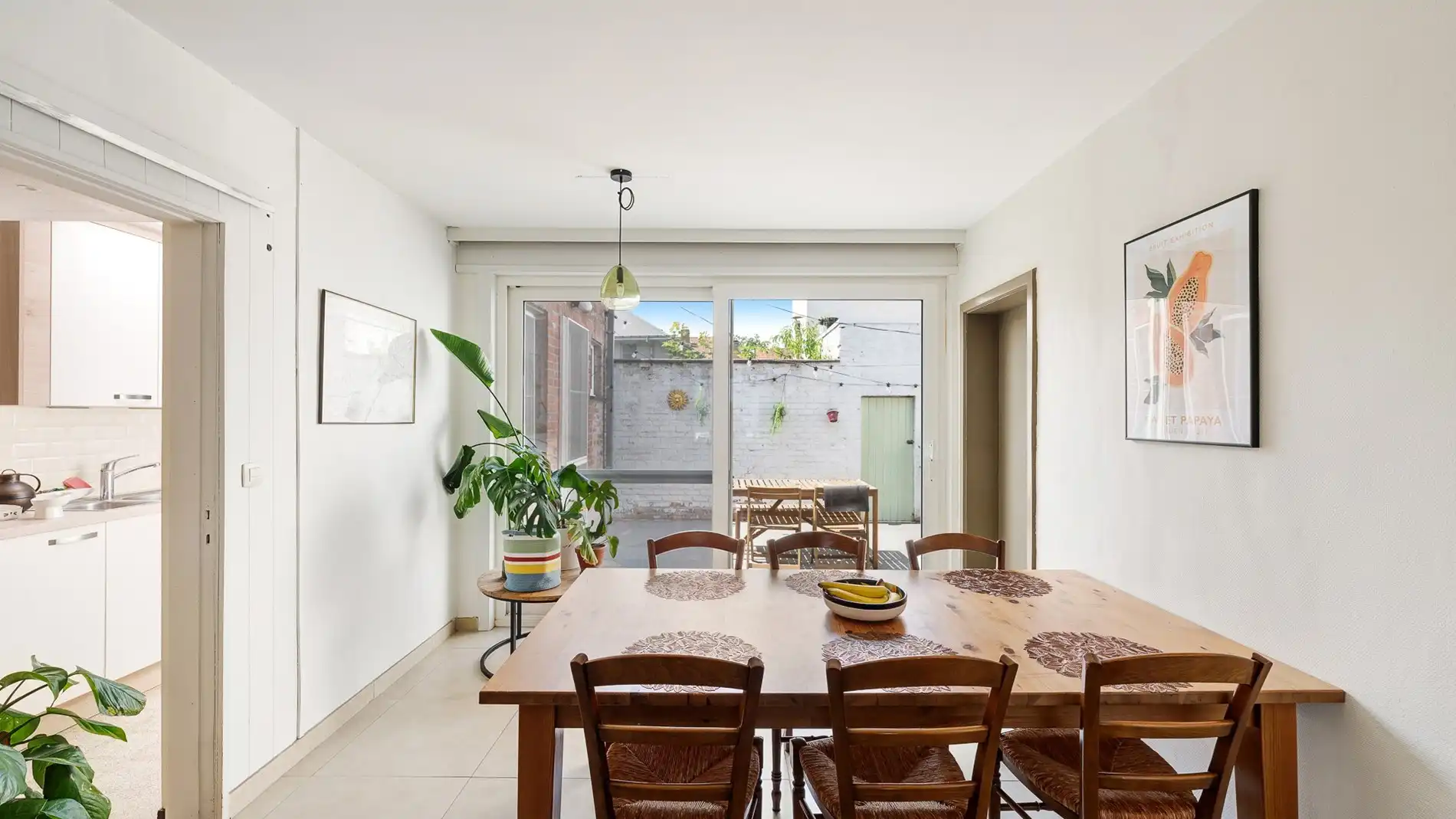 Leuke woning met kleine garage vlakbij het centrum foto 5