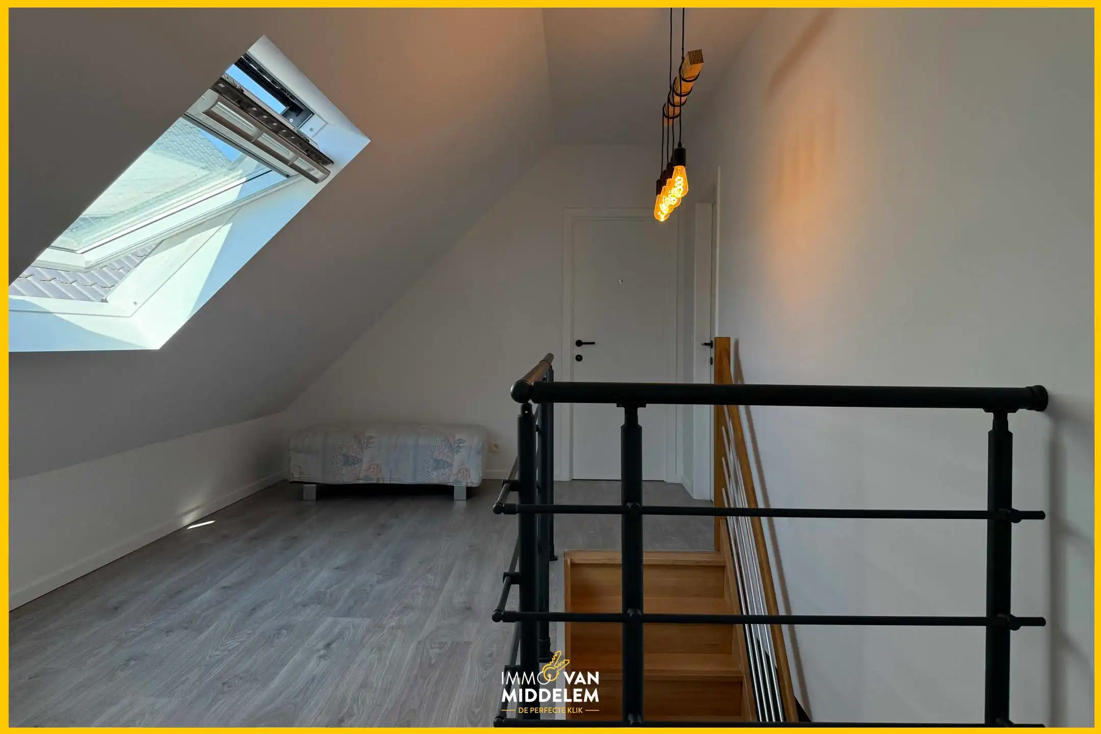 CENTRAAL GELEGEN WONING MET 4 SLAAPKAMERS EN GROTE KOER foto 14