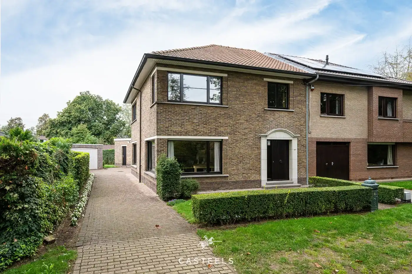 Hoofdfoto van de publicatie: Ruime HOB met 4 slaapkamers en zonnige tuin in een groene, rustige omgeving