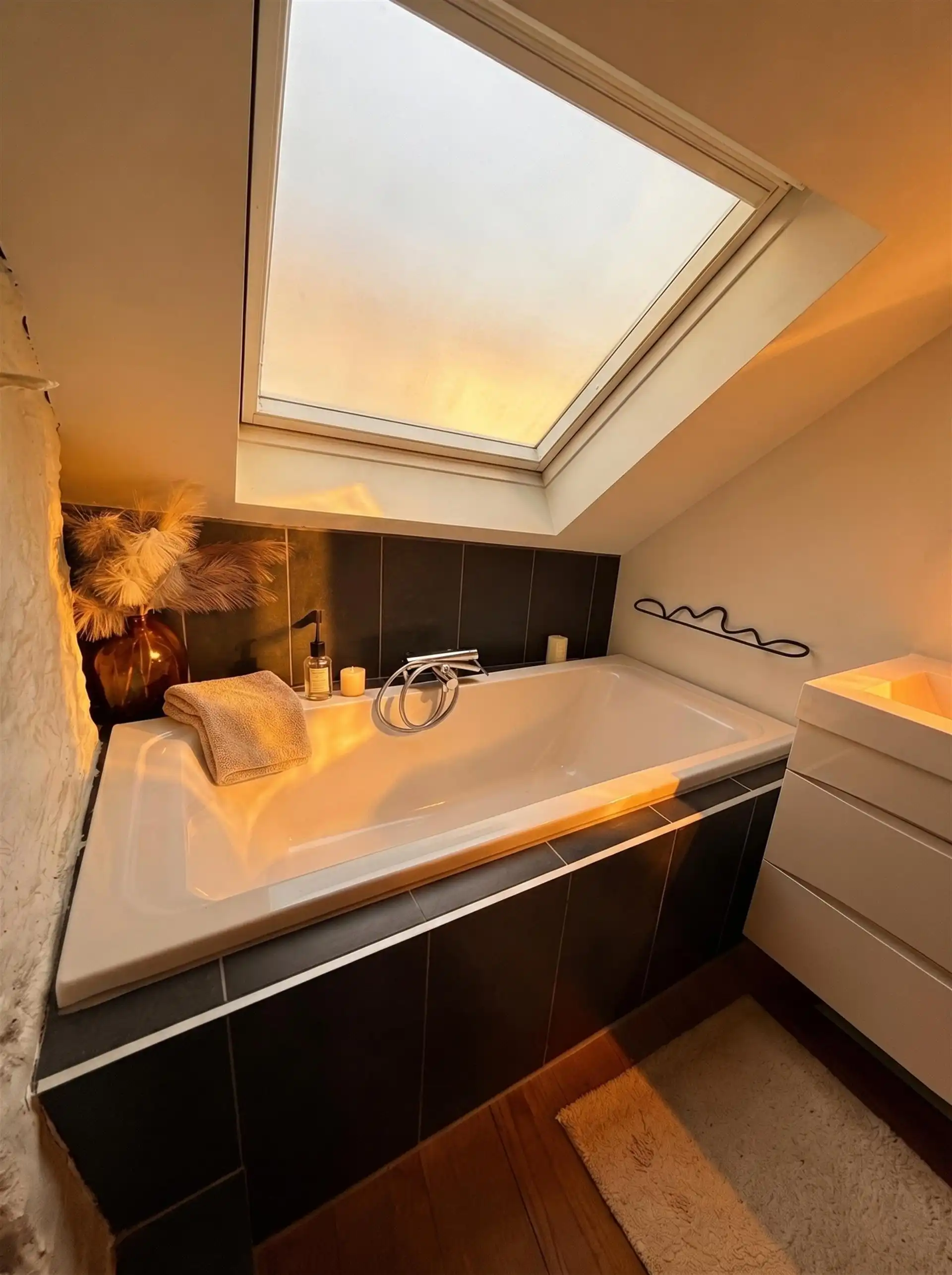 Exclusief en ruim wonen in het historische centrum van Brugge. foto 11