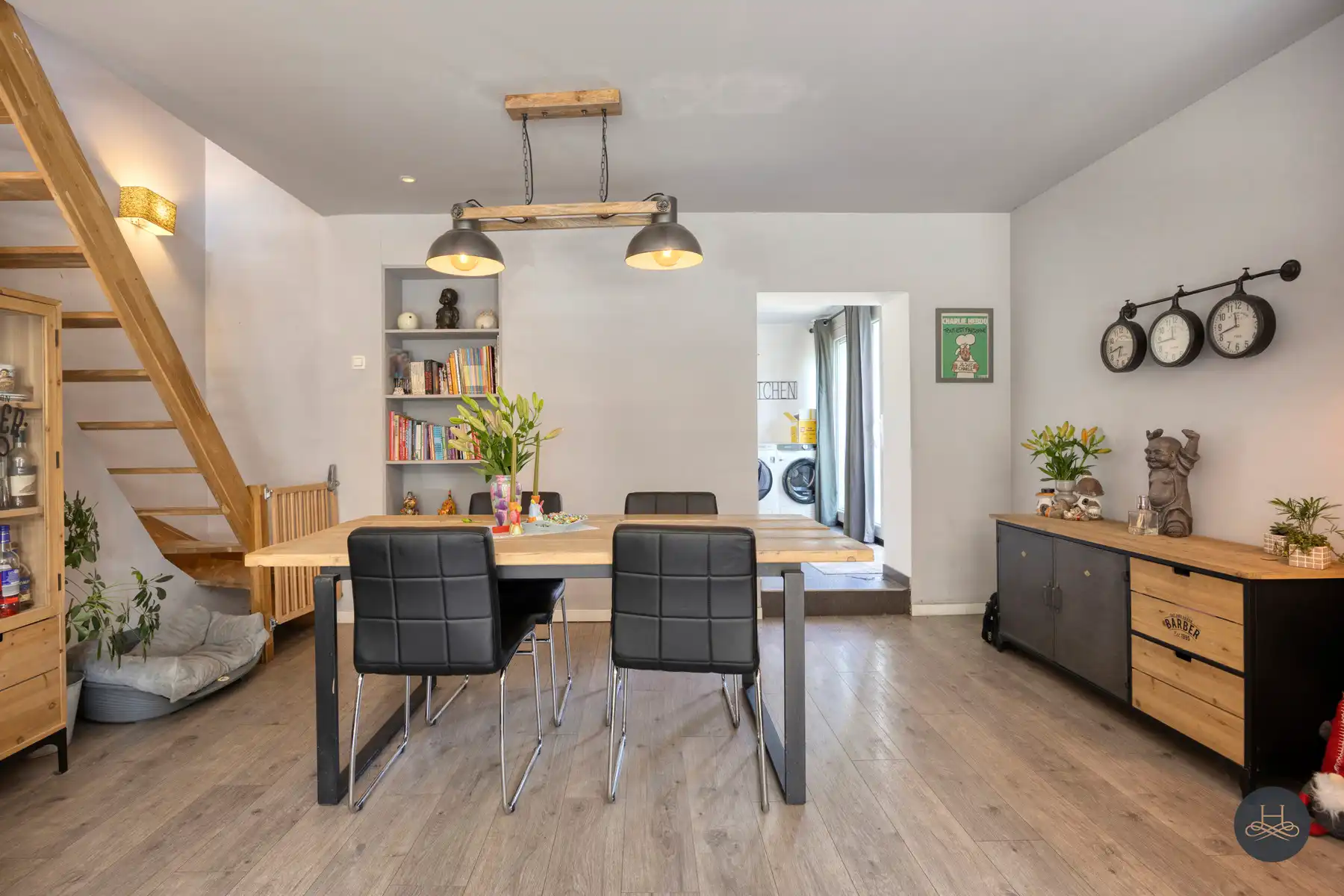 Veelzijdige halfopen bebouwing met woonstudio in de tuin foto 8
