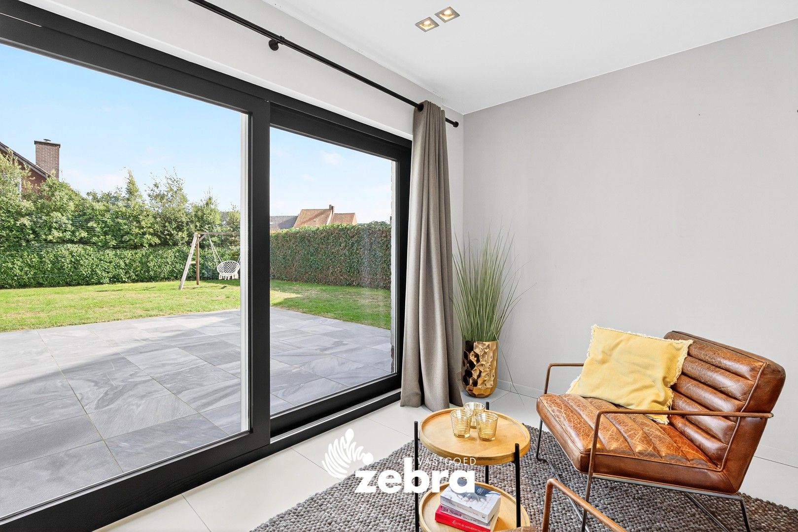Charmante, gerenoveerde woning op toplocatie in de Bosmolens te Izegem! foto 9