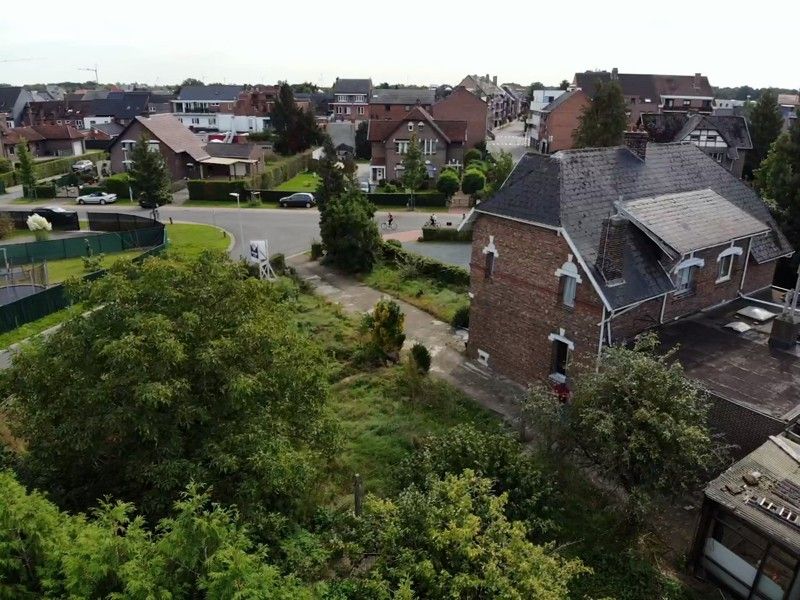 Authentieke Cité woning op perceel van maar liefst 11a25ca groot foto 27