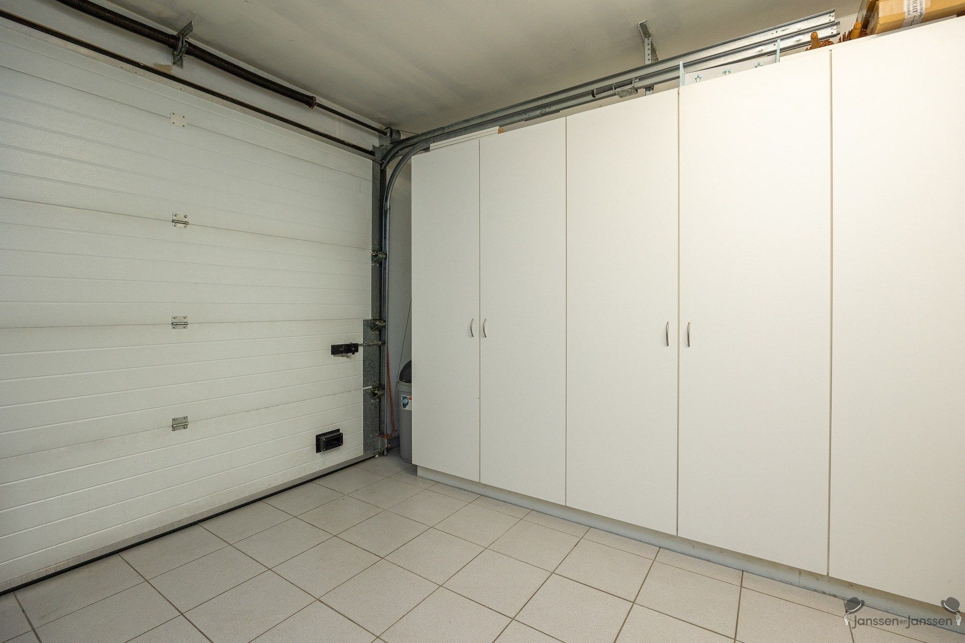 Energiezuinige instapklare woning met royale tuin foto 7
