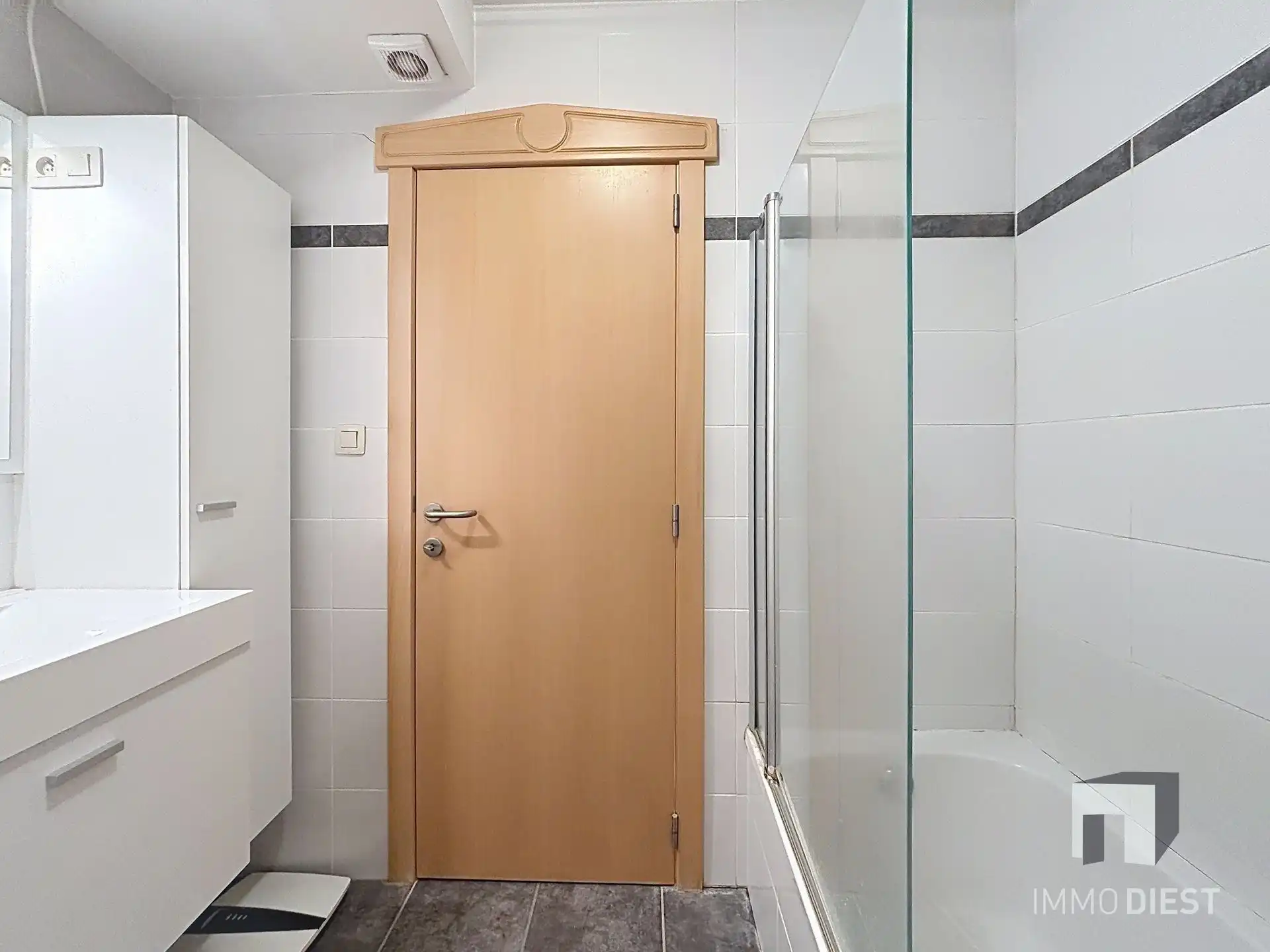 Ruimtelijk duplexappartement met karakter, badend in licht op gunstige ligging in het hart van Zichem. foto 26