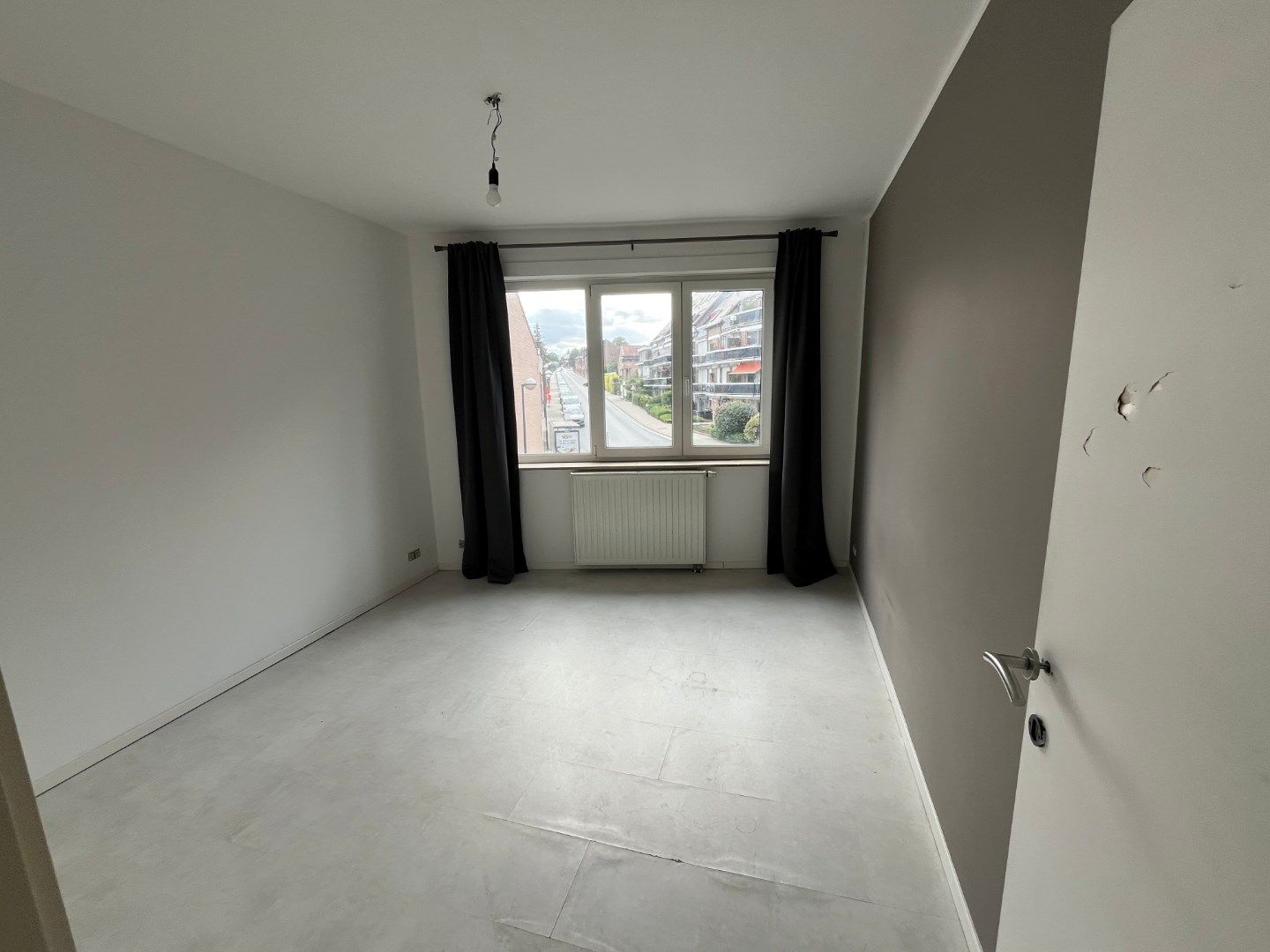 !!! OPTIE !!! Welgelegen voormalig HORECA pand met zaal 250m² en ruime woonst foto 13