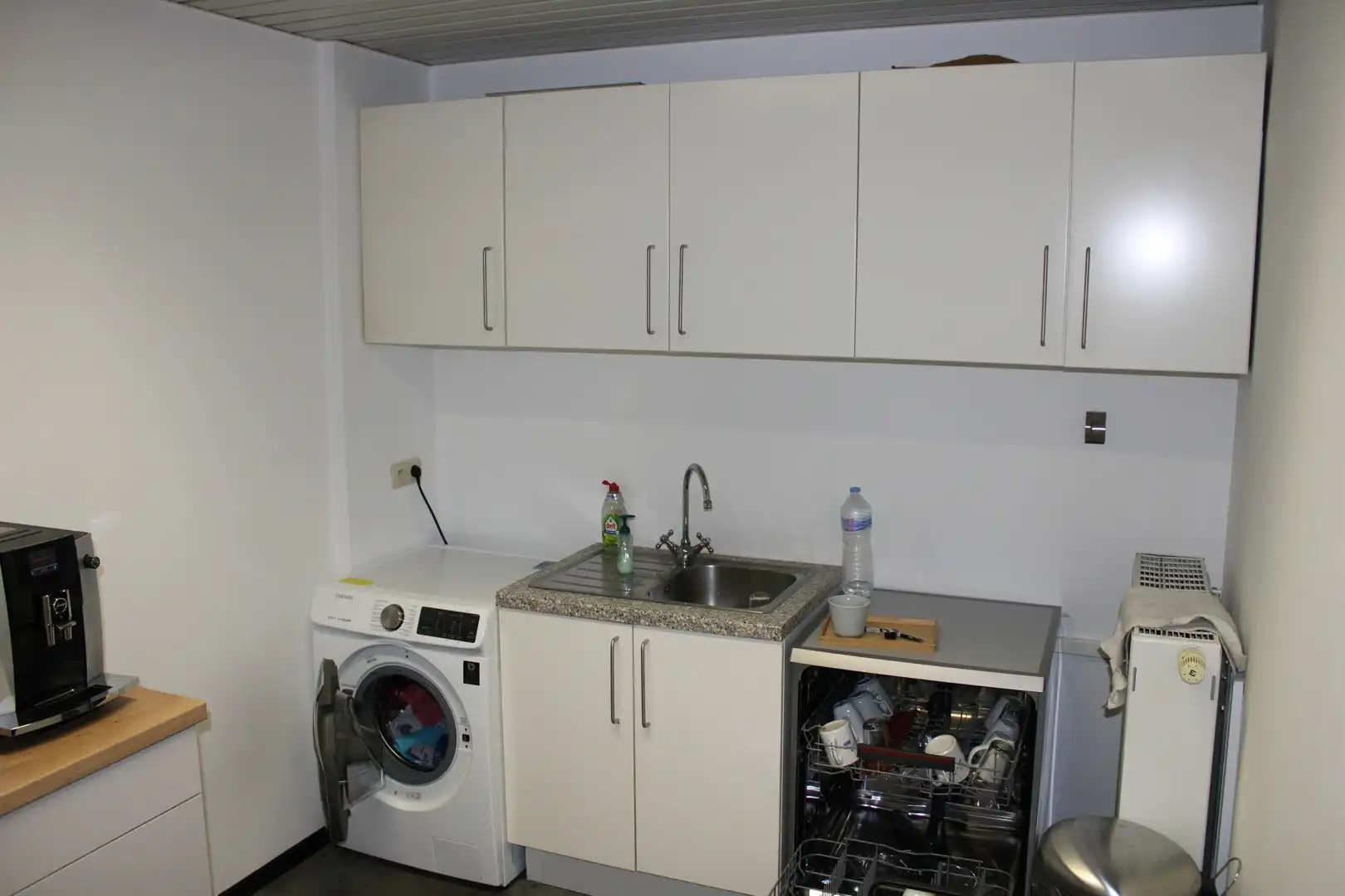 Bedrijfsgebouw te huur foto 8