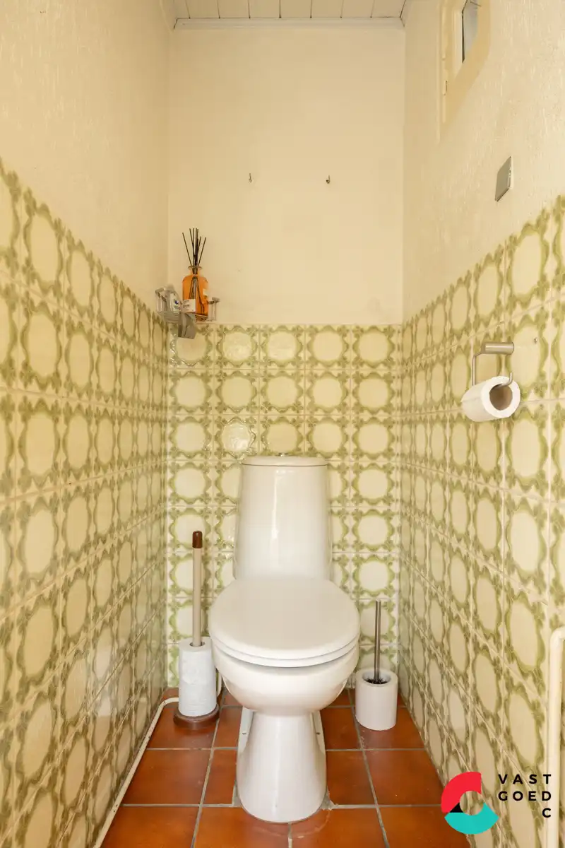 Te renoveren gezinswoning in het centrum van Hamont-Achel foto 14