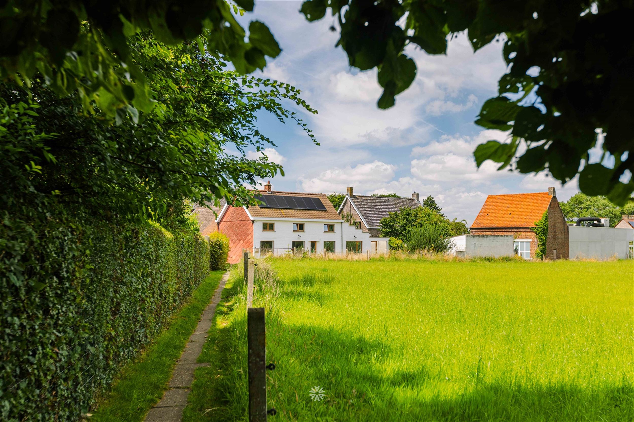 Uniek gelegen landhuis met adembenemend zicht foto 1