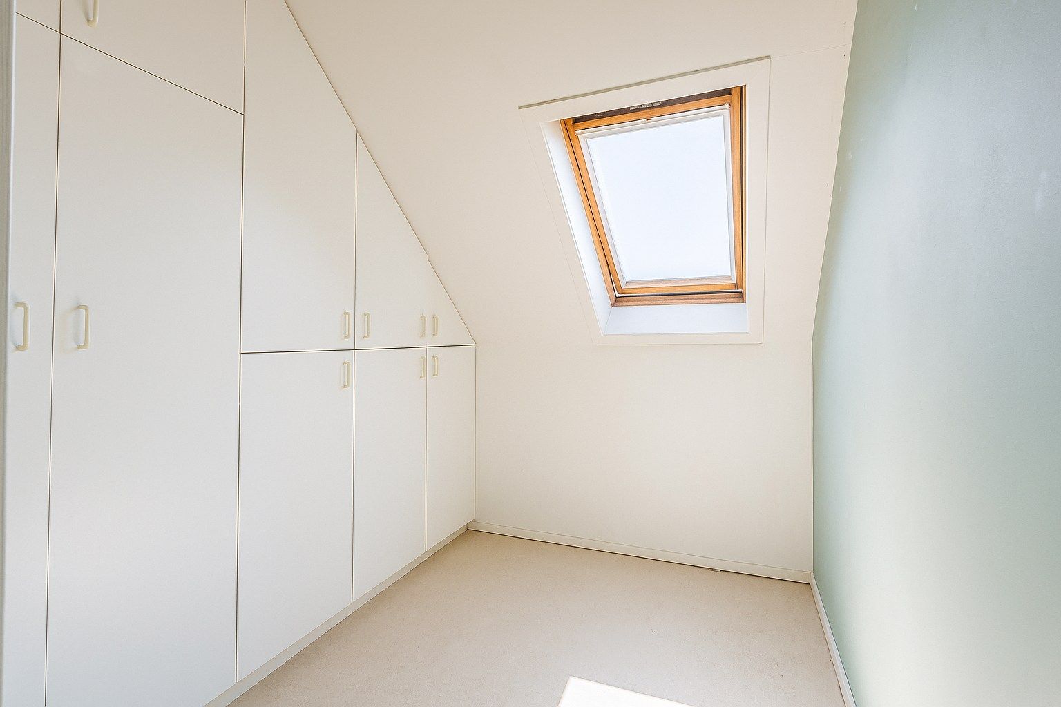 Gezellig duplex-appartement met garagebox in centrum Zulte. foto 8