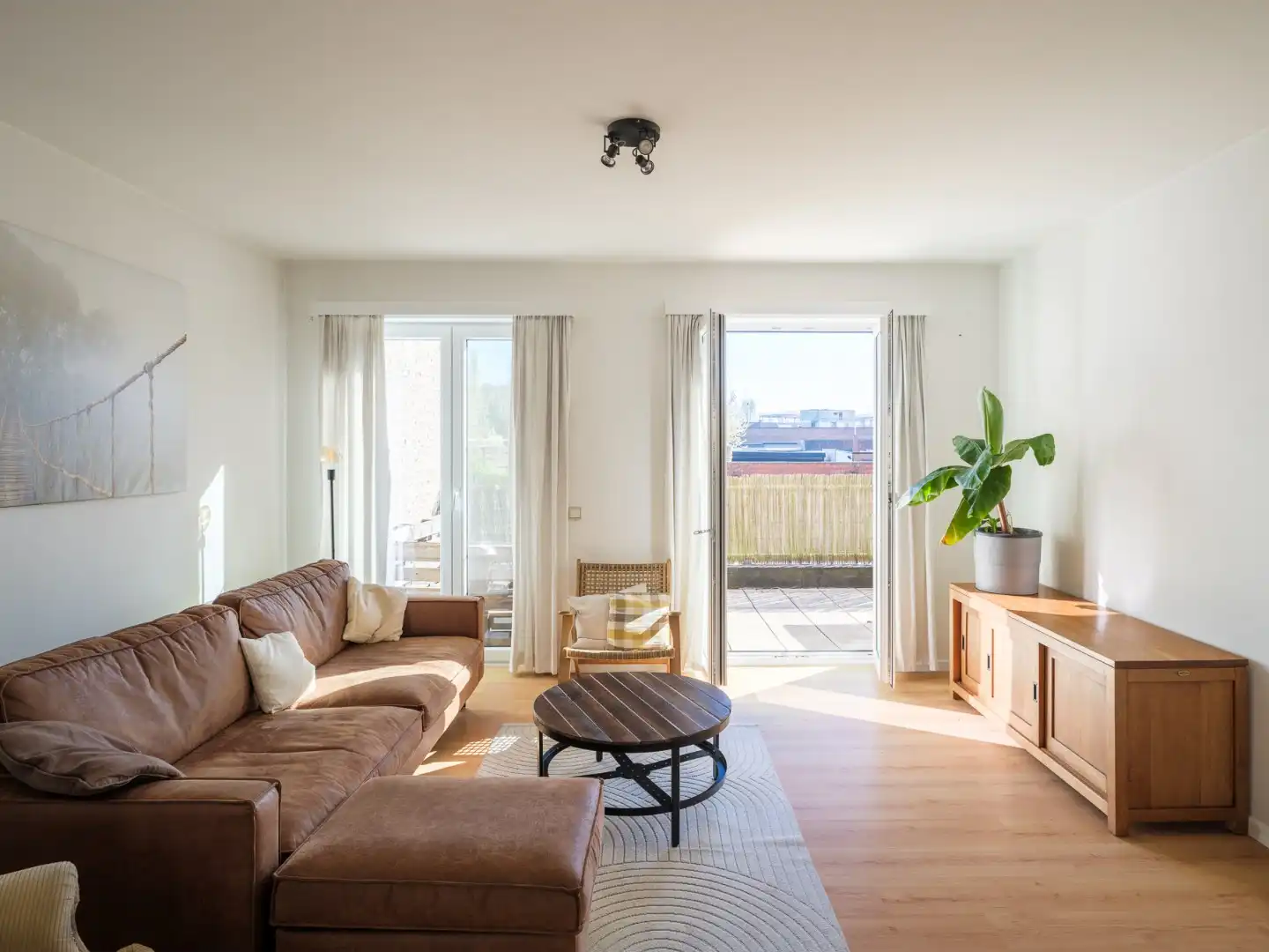 Ruim appartement met terras, garage en 2 slaapkamers in Drongen foto 6