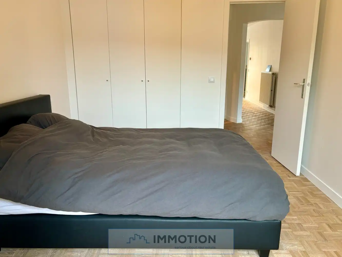 Comfortabel appartement met 2 slaapkamers en staanplaats in centrum Kortrijk foto 7