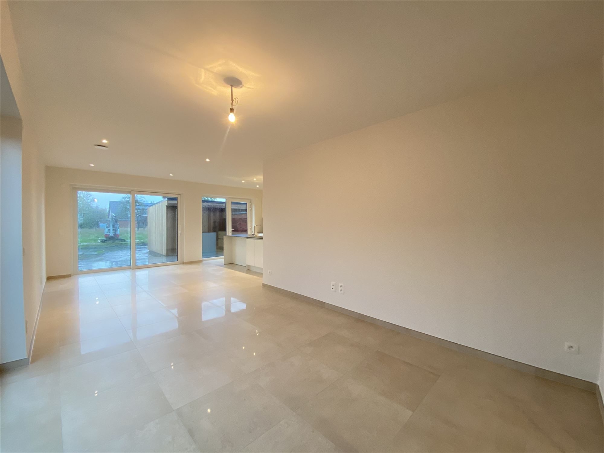 Nieuwbouwwoning te Kluizen met optimale ruimteverdeling en hedendaagse afwerking foto 5