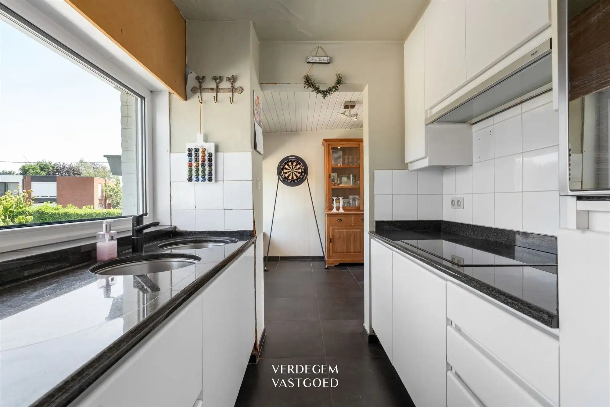 Te renoveren bungalow of projectpotentieel voor nieuwbouw woningen op een perceel van 1.175m² foto 11