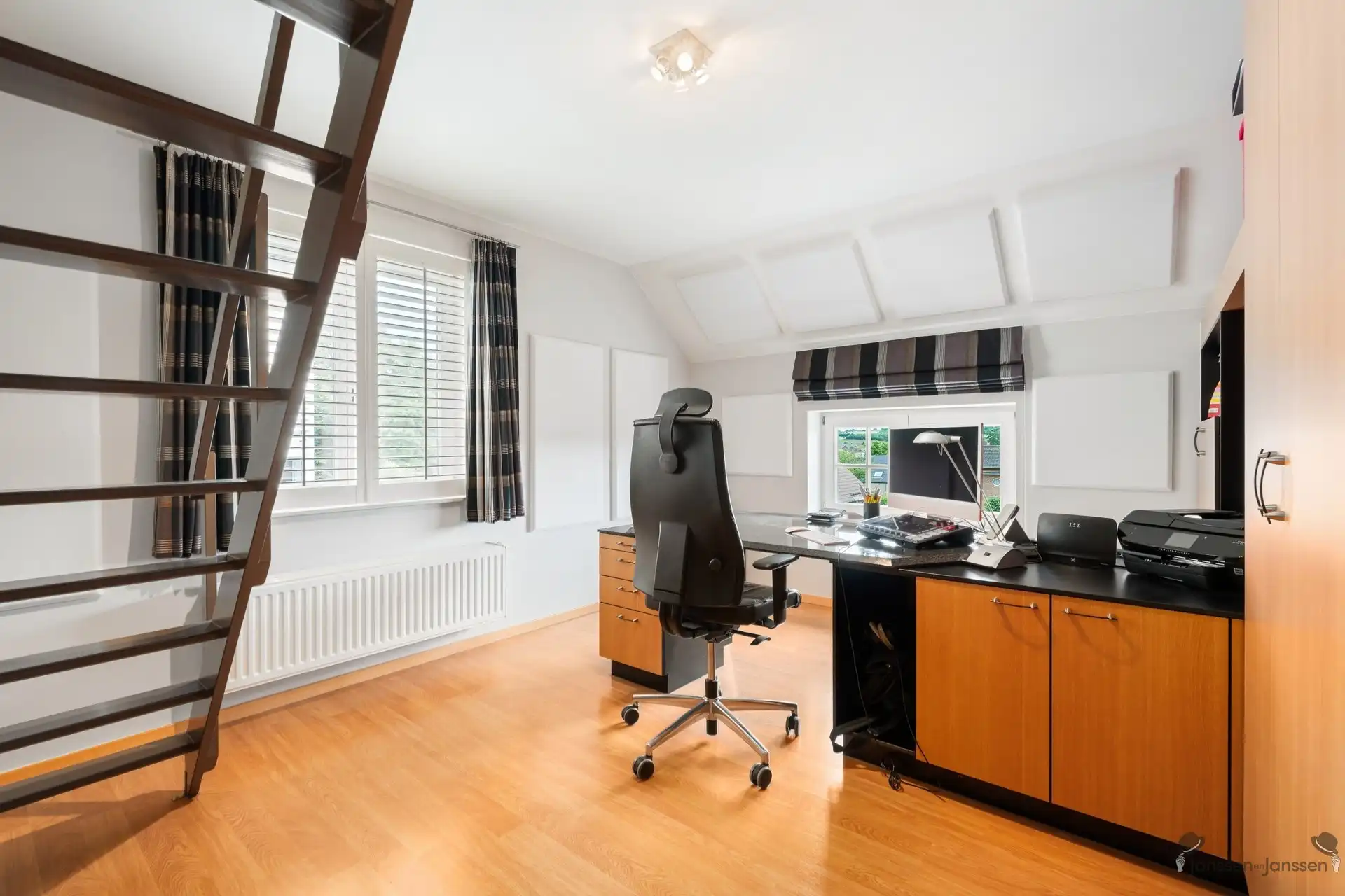 Ruime villa met 4 slaapkamers in Linden foto 19