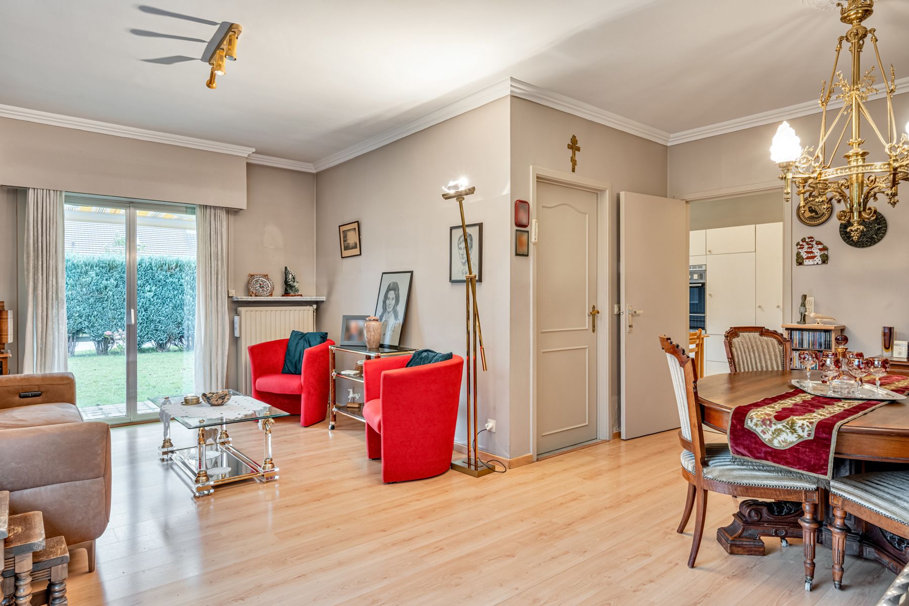 Karaktervolle woning met 3 slaapkamers, tuin en garage foto 3