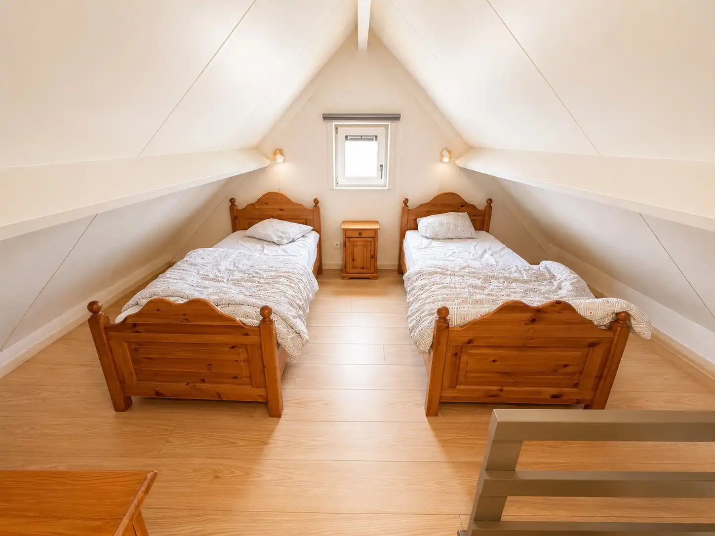 Bemeubelde visserswoning met tuin gelegen in Holiday Village te De Haan. foto 8