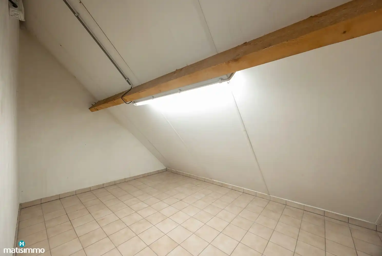 INSTAPKLAAR APPARTEMENT MET 2 SLAAPKAMERS, 3 BALKONS, ZOLDERBERGING (+ OPTIONEEL:  CREËREN VAN AUTOSTAANPLAATS) foto 22